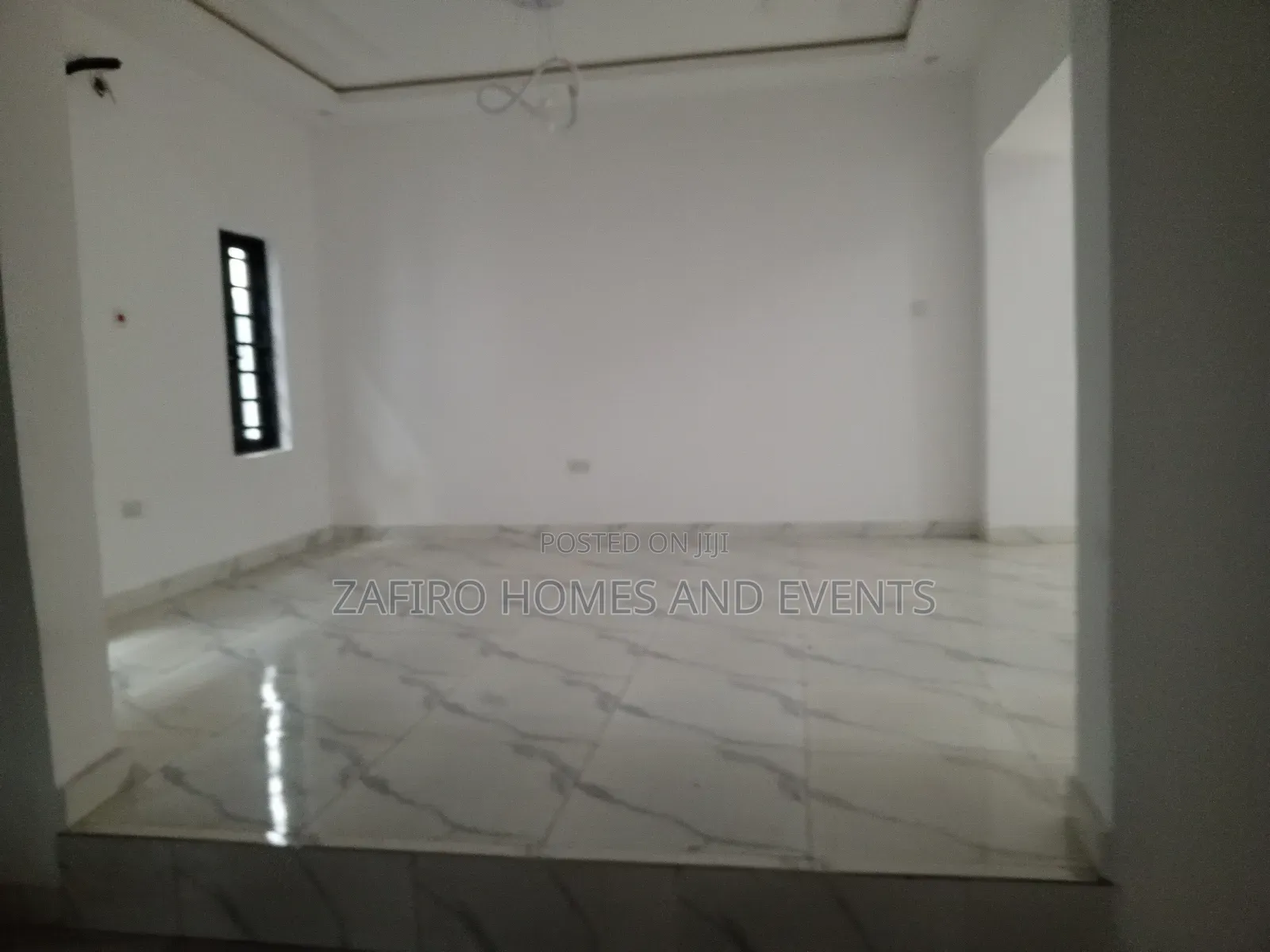 5bdrm Duplex in Larry Estate Oluyole for sale in Ibadan