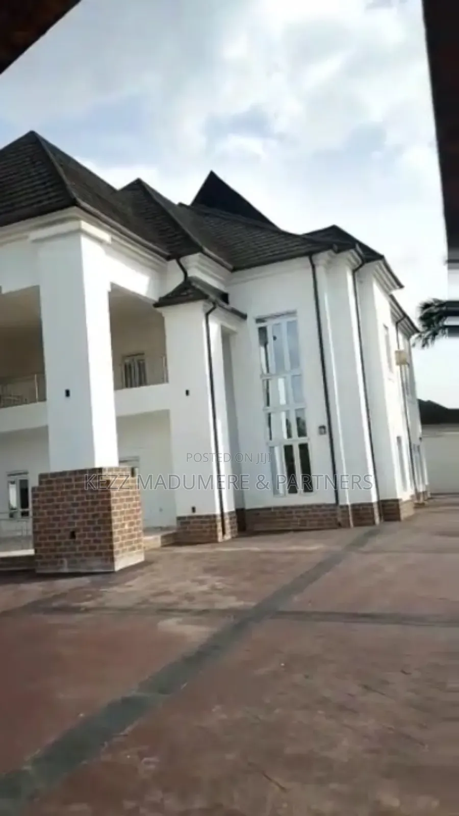 6bdrm Duplex in Off Mcc , Uratta , for sale in Owerri