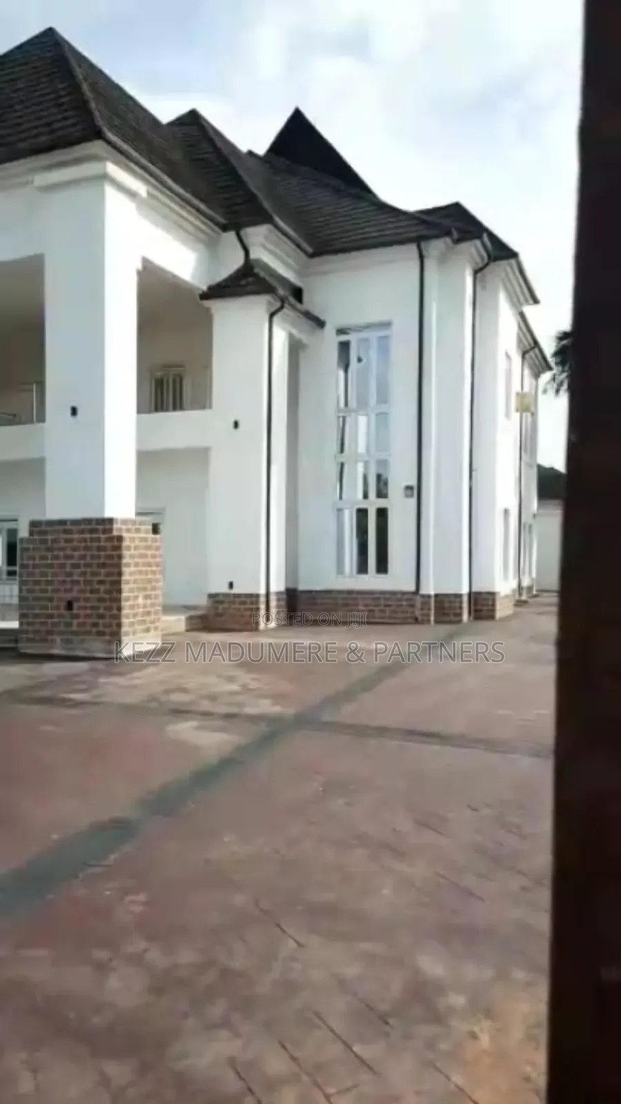 6bdrm Duplex in Off Mcc , Uratta , for sale in Owerri