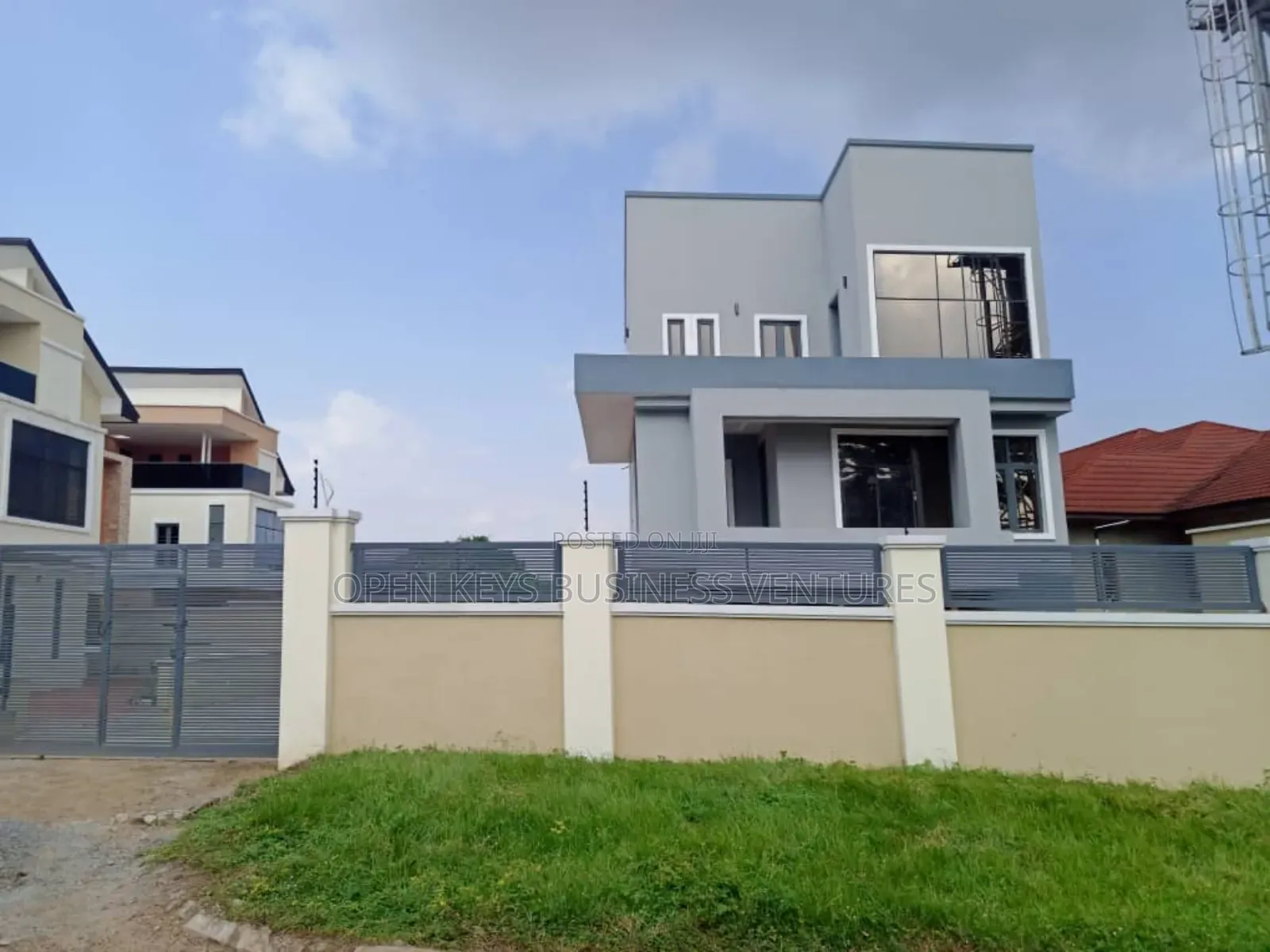 Furnished 5bdrm Duplex in Golf Club Onireke, Oluyole Estate for sale in Oluyole Estate