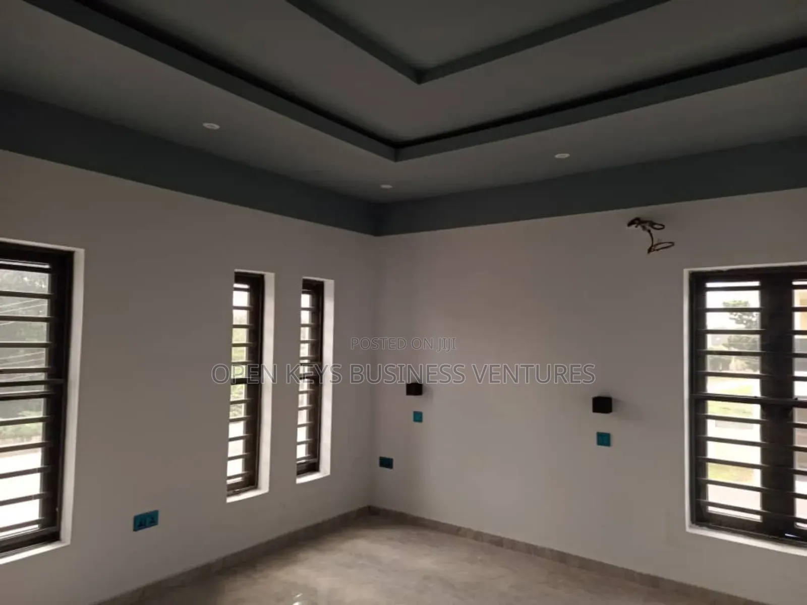 Furnished 5bdrm Duplex in Golf Club Onireke, Oluyole Estate for sale in Oluyole Estate