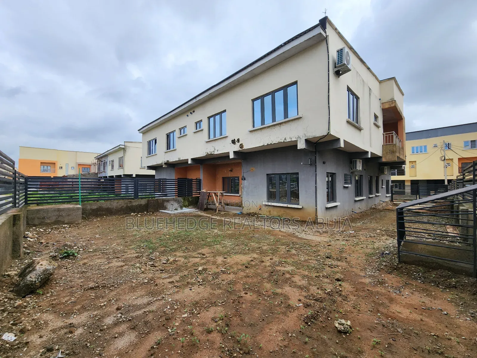 4bdrm Duplex in Phase 2, Life Camp for sale in Life Camp