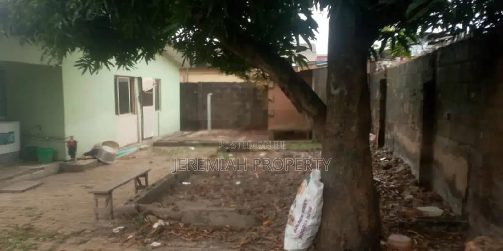 3bdrm Bungalow in Balogun Iju Ishaga for sale in Iju-Ishaga