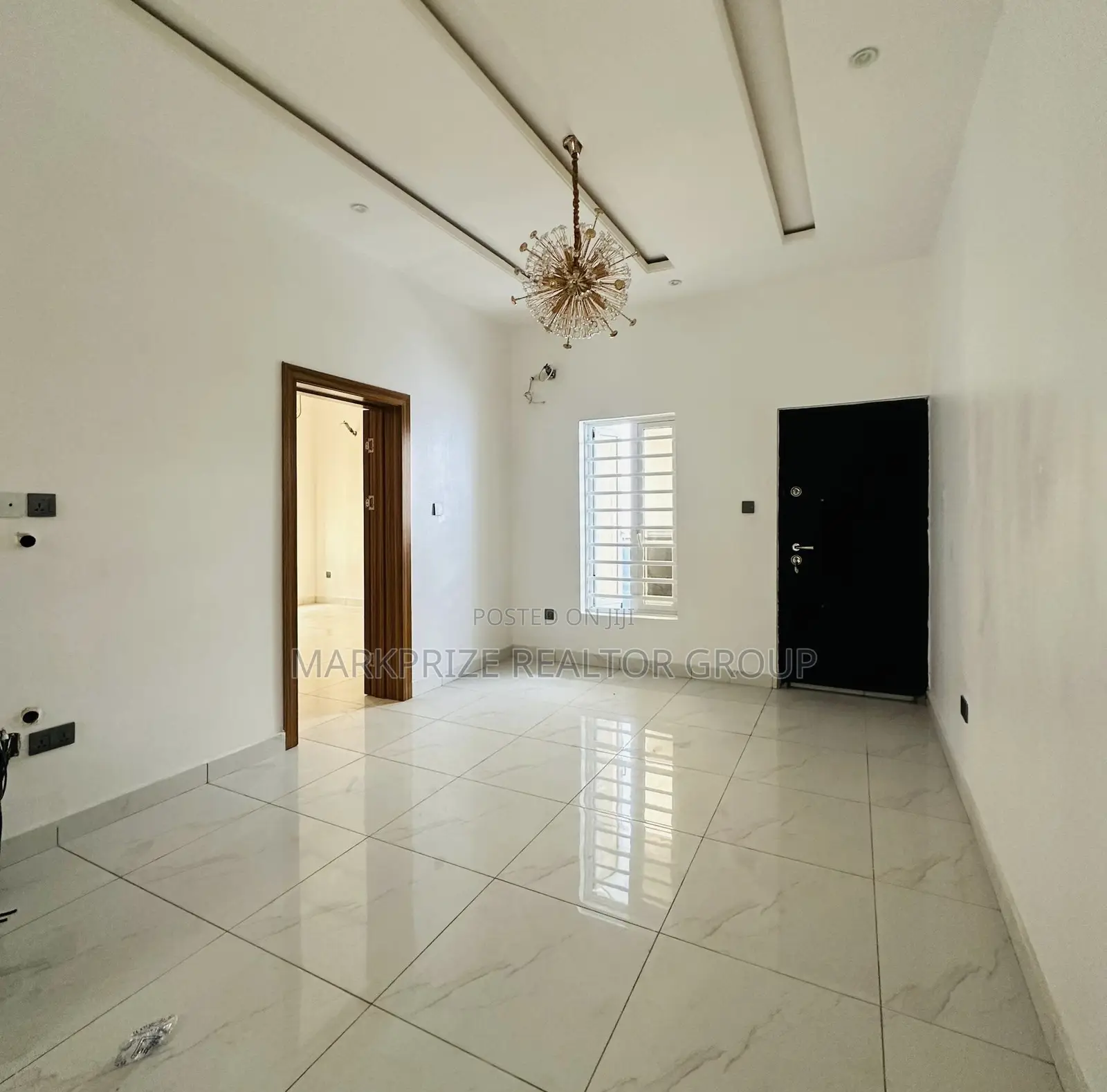 5bdrm Duplex in Magodo Phase 2 Lagos for sale in Magodo
