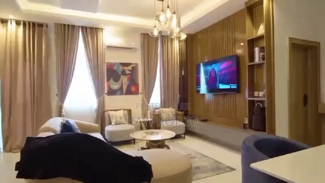 189741za - 2 Bedroom Shortlet in Lekki in Lekki Phase 1