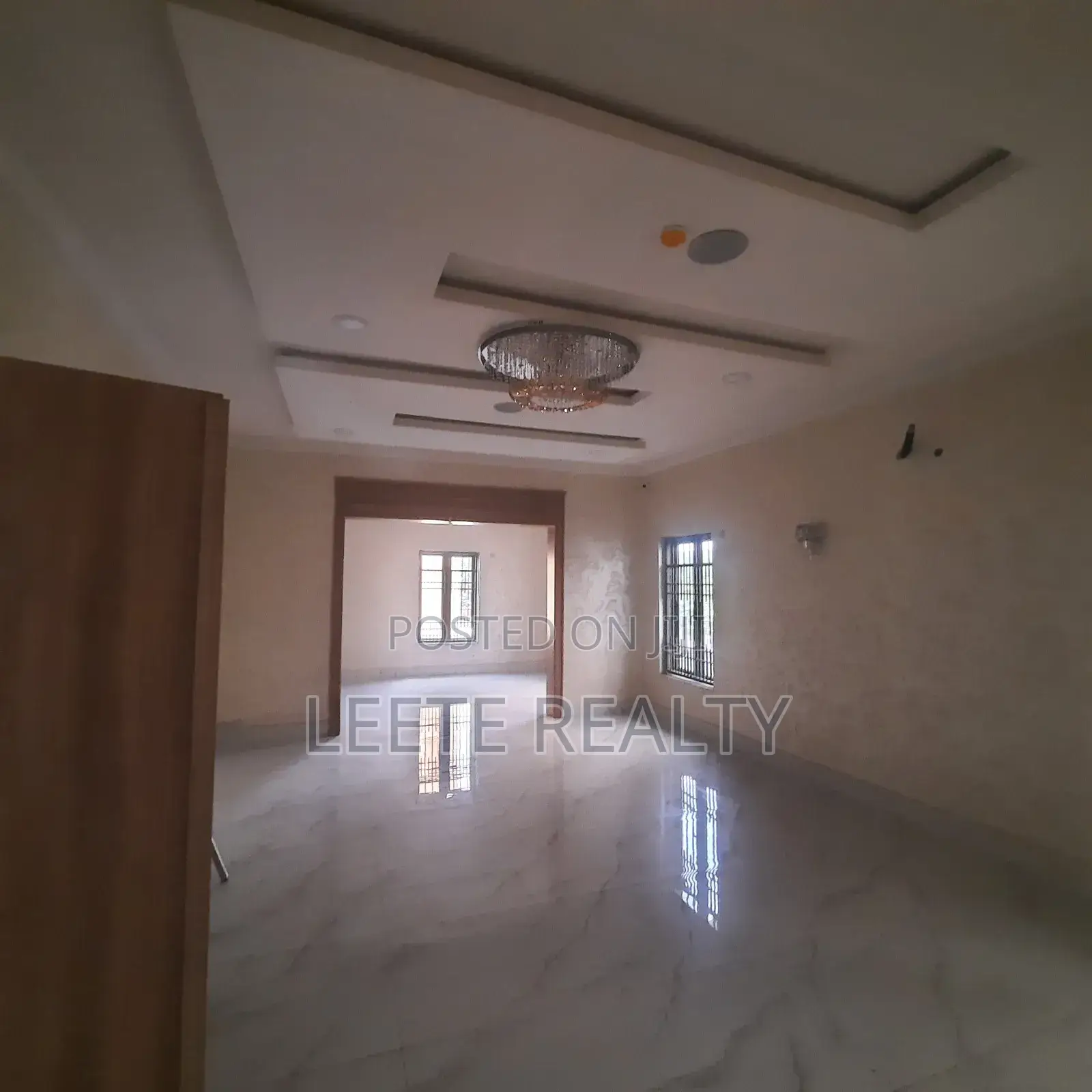 5bdrm Duplex in Maitama for sale in Maitama