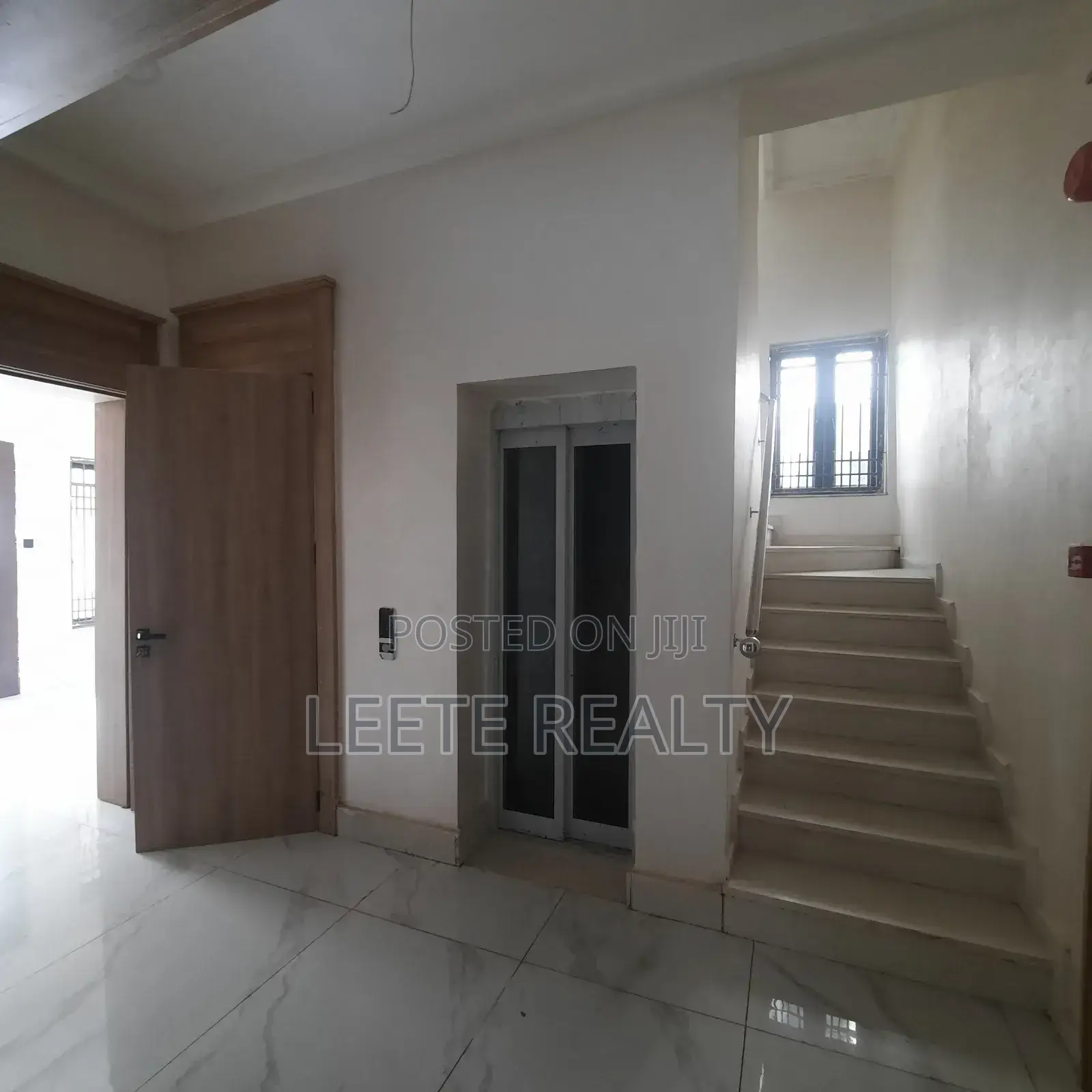 5bdrm Duplex in Maitama for sale in Maitama