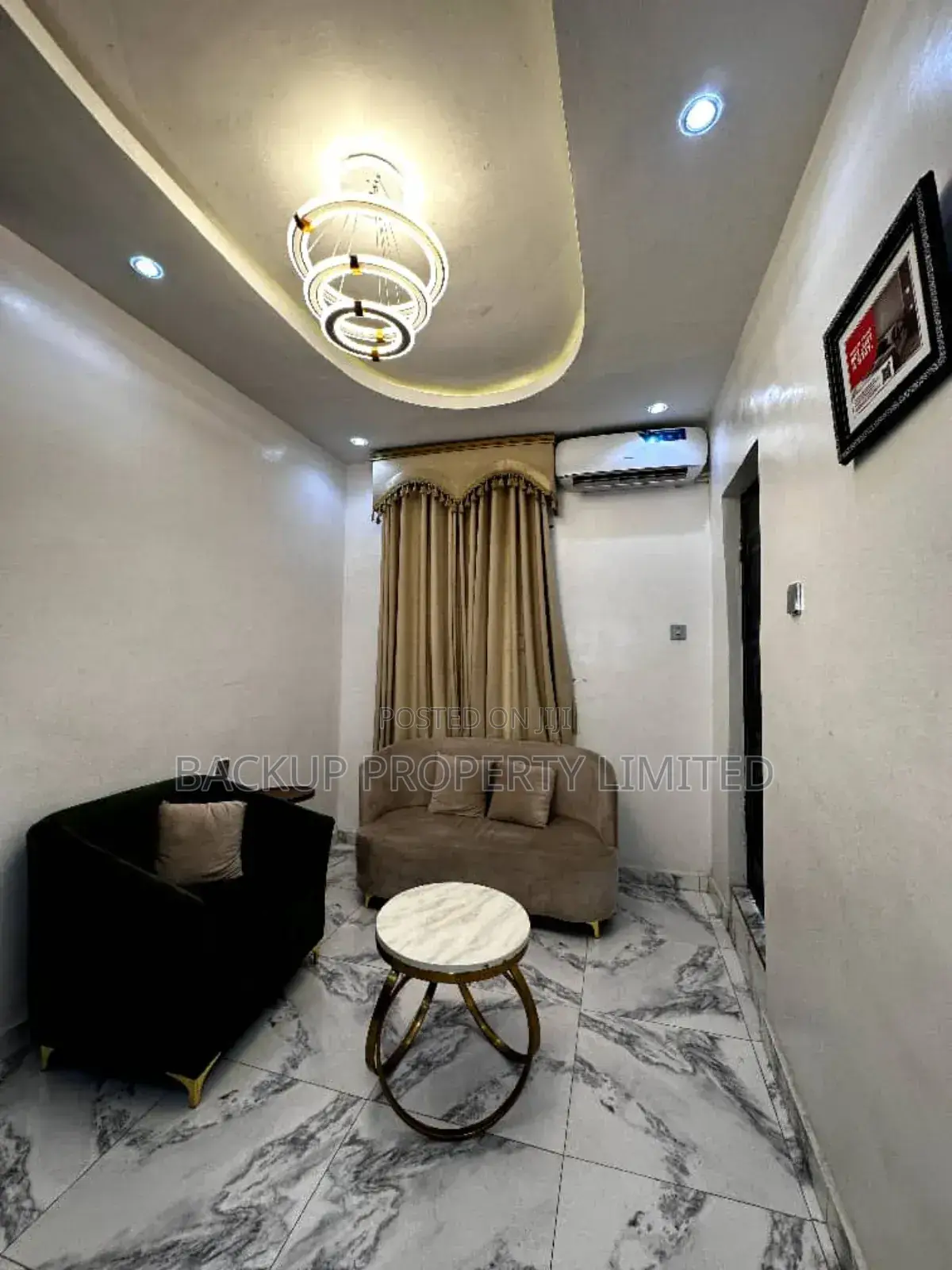 A Stylish and Lovely 1bedroom Apartment in Fadeyi