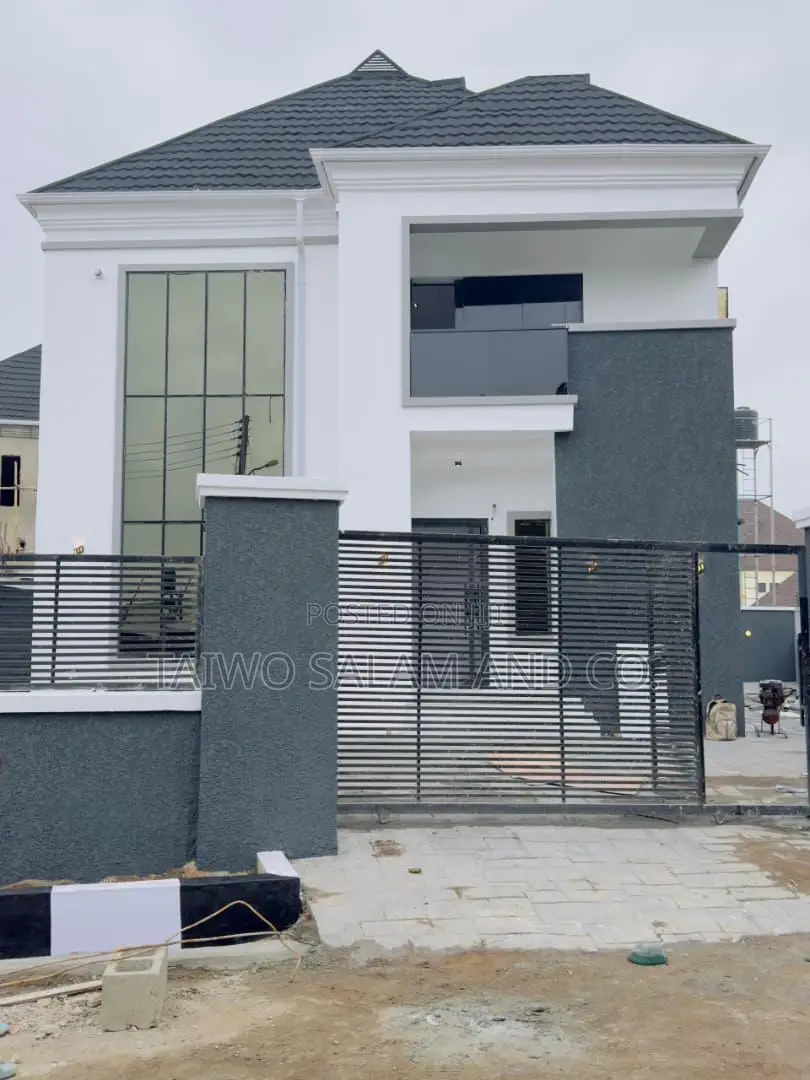 4bdrm Duplex in Akobo for sale in Akobo