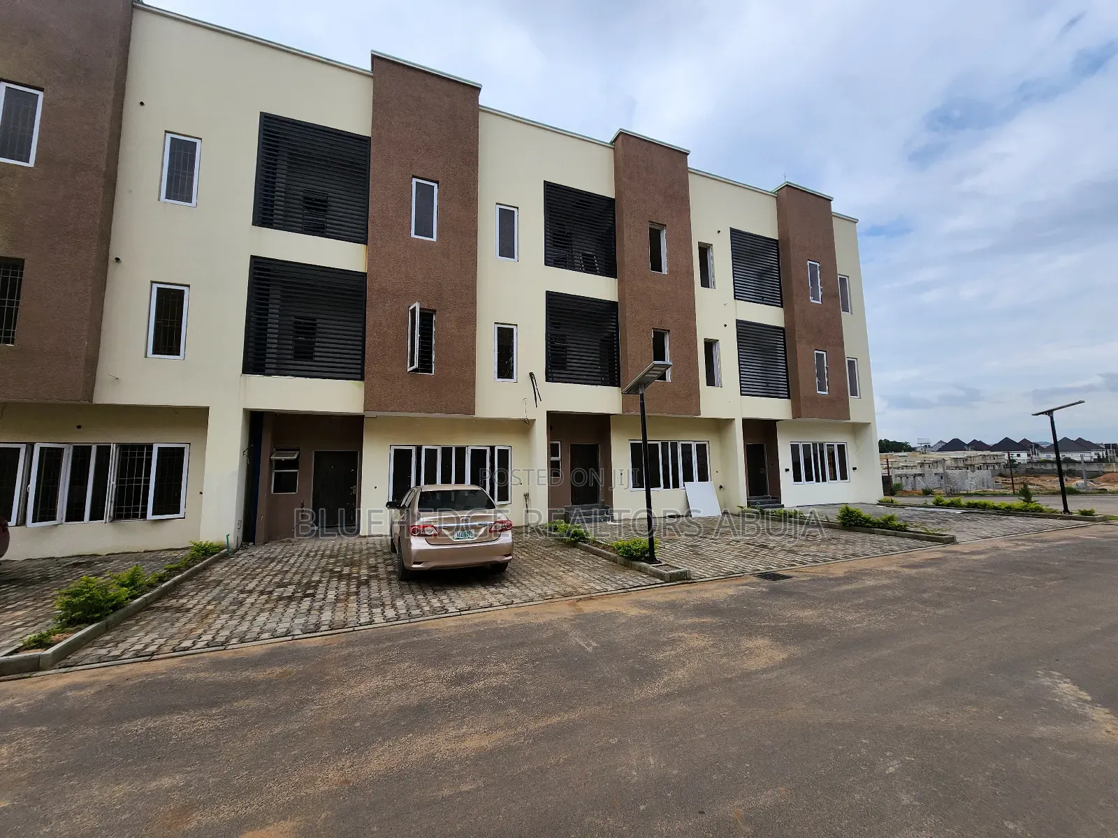 5bdrm Duplex in Galadimawa for sale in Galadimawa