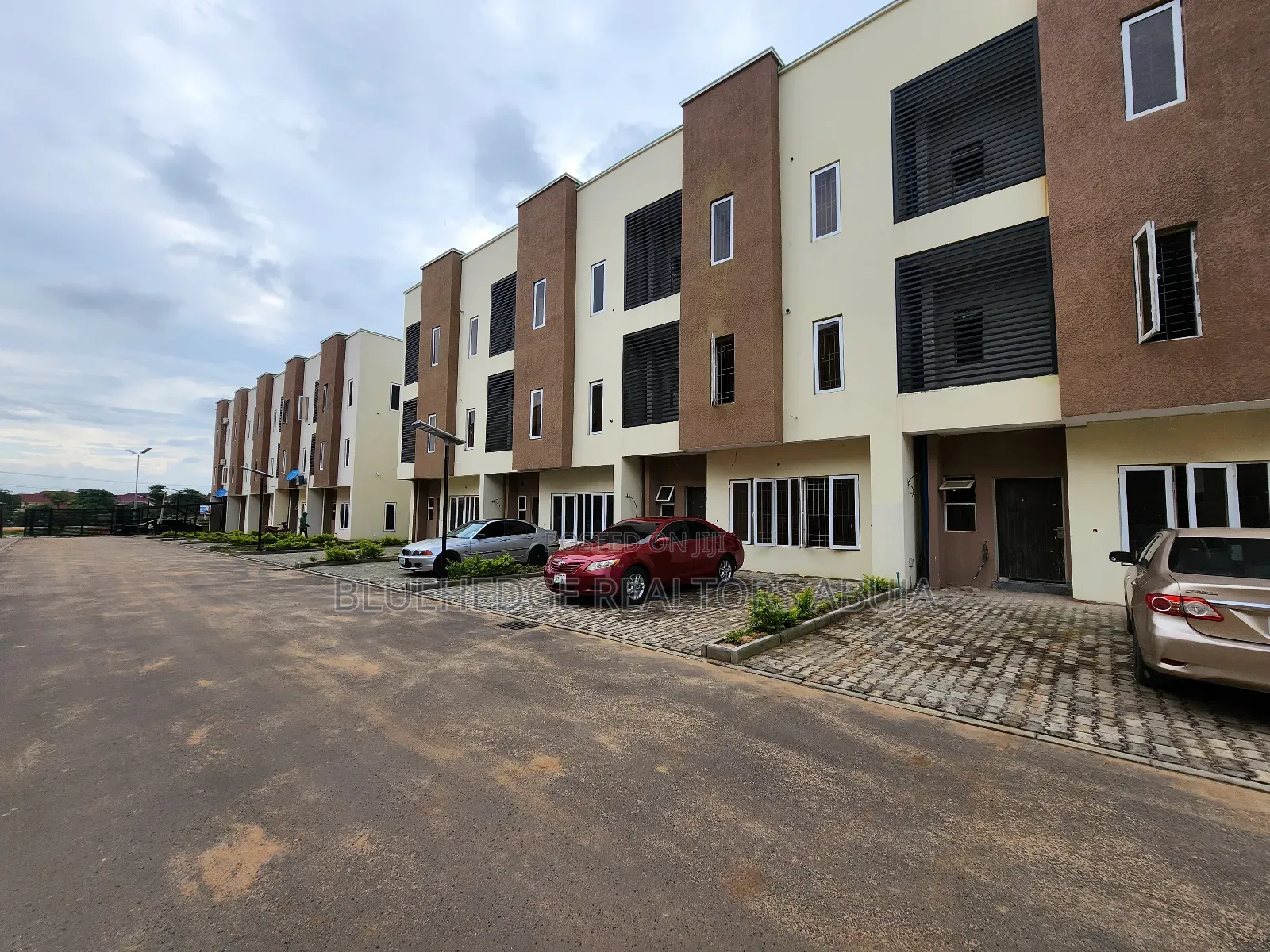 5bdrm Duplex in Galadimawa for sale in Galadimawa