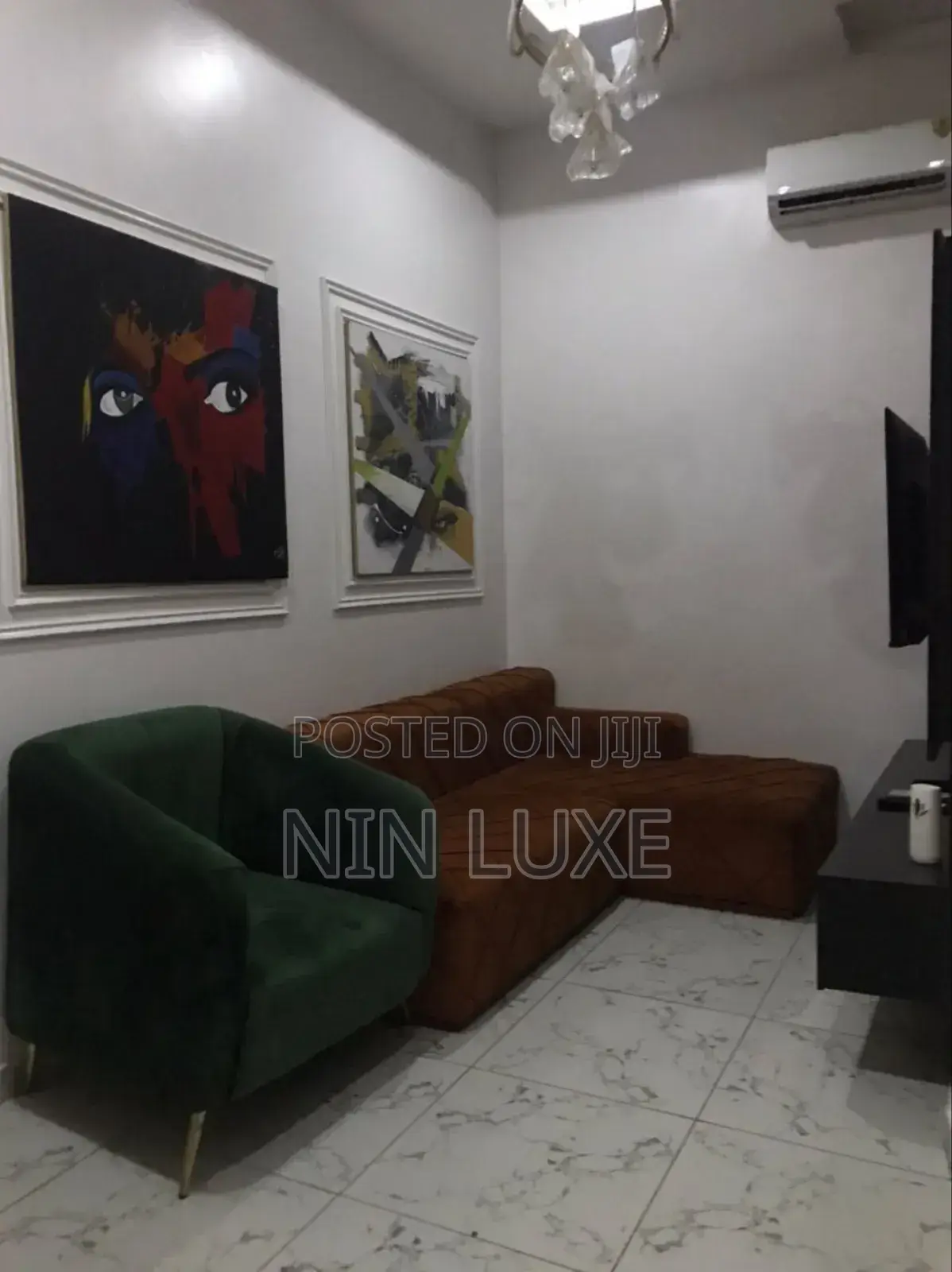 Exquisite Beautiful Furnished Room in a Shared Apartment in Lekki