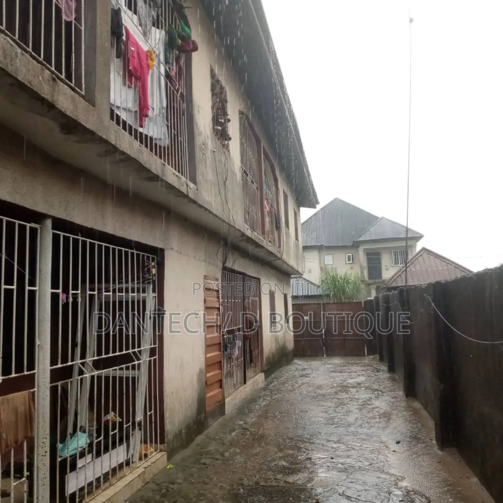 4bdrm Block of Flats in Warri for sale in Warri