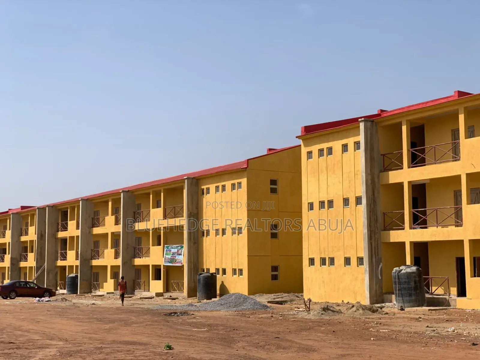 Shops And Warehouses in Apo District