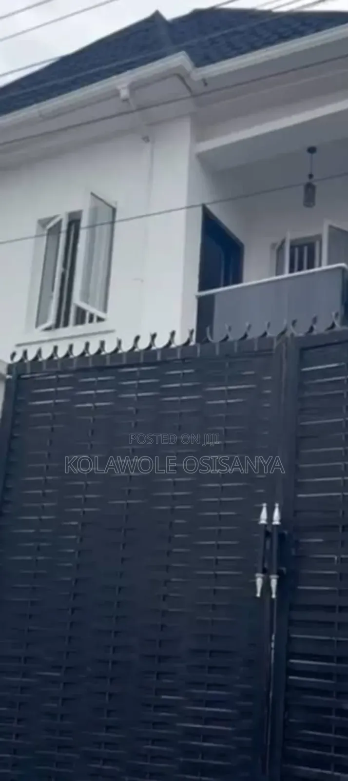 4bdrm Duplex in Adelabu for sale in Adelabu
