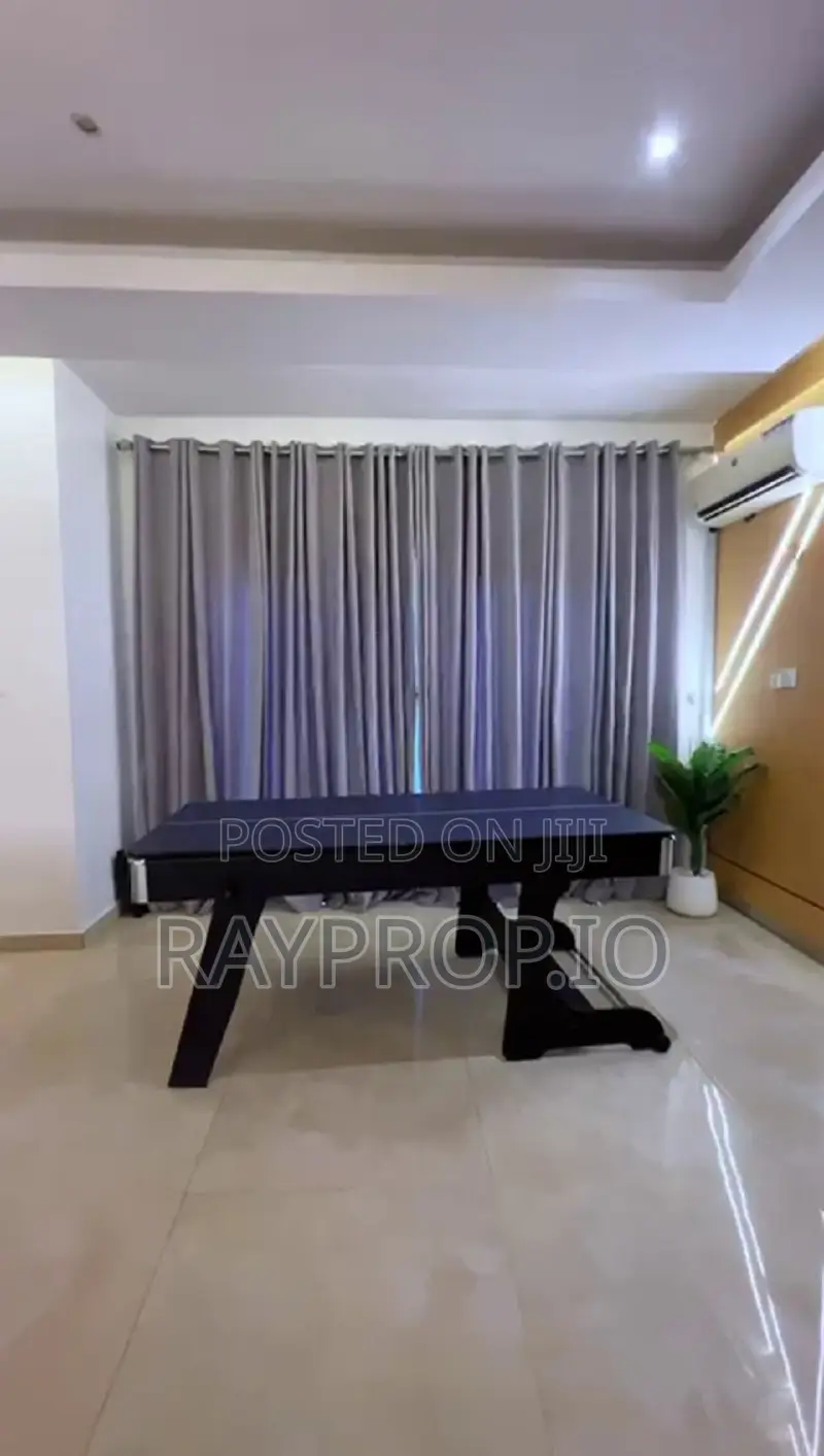 911779ug - 3 Bedroom Shortlet in Lekki Phase 1 in Lekki Phase 1