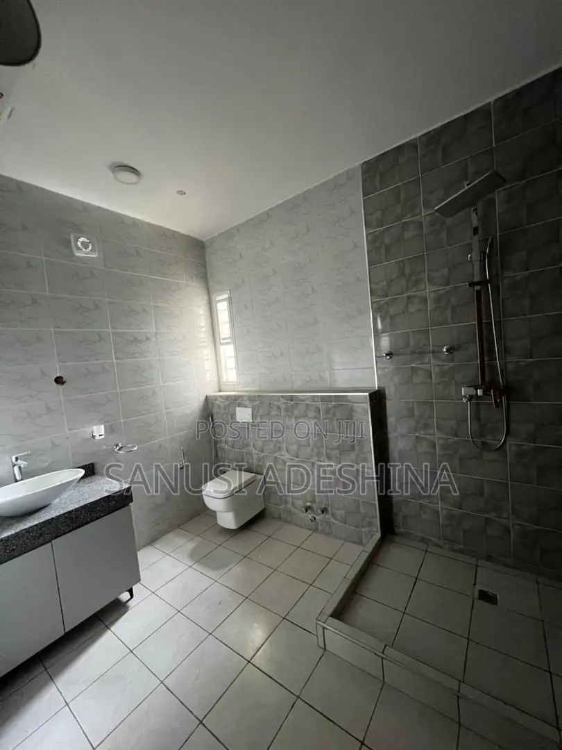 4bdrm Duplex in Gwarimpa Estate,Fct, Gwarinpa for rent in Gwarinpa