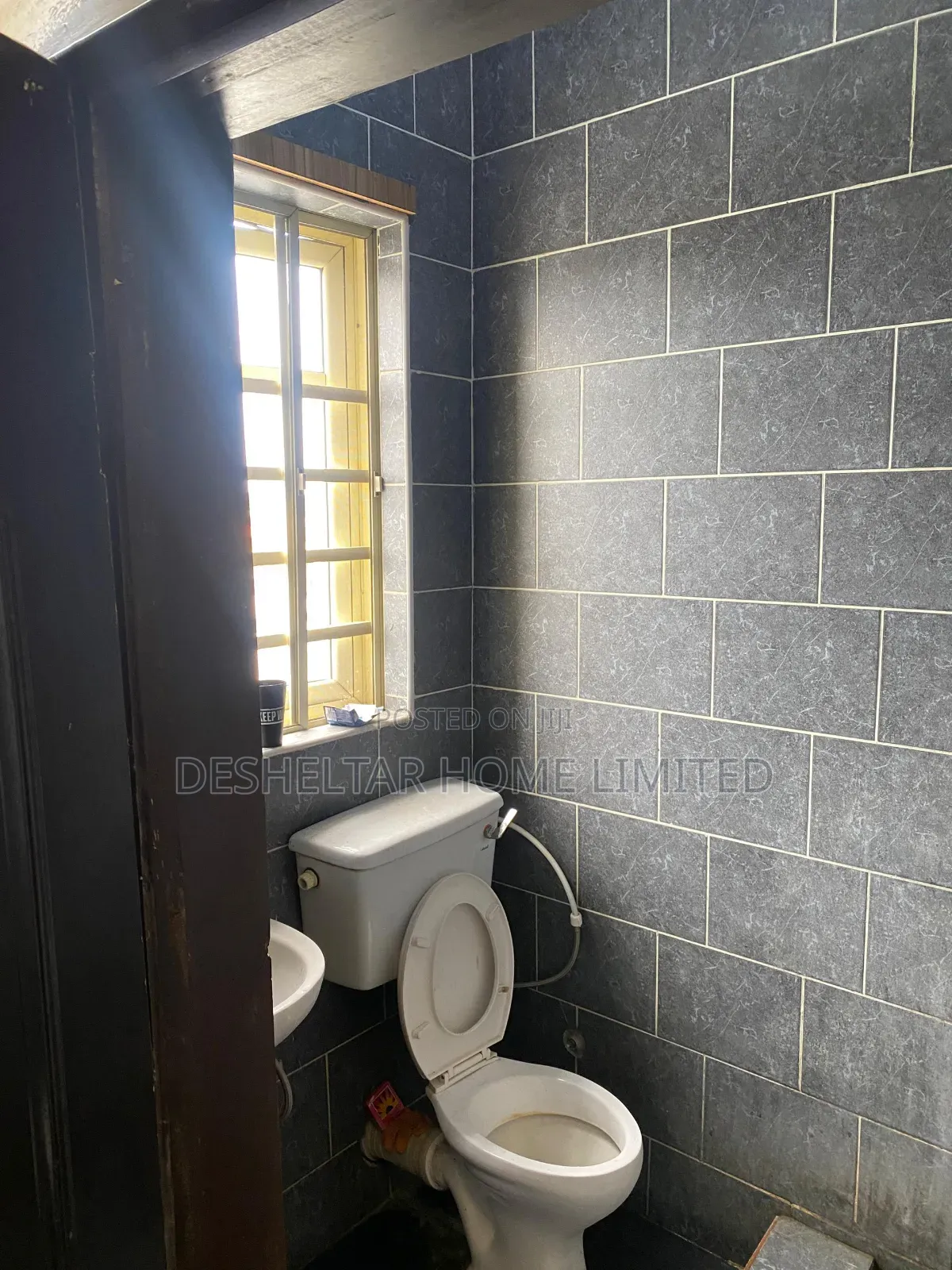 Studio Apartment in Tpdc Building, Chevron for rent in Chevron
