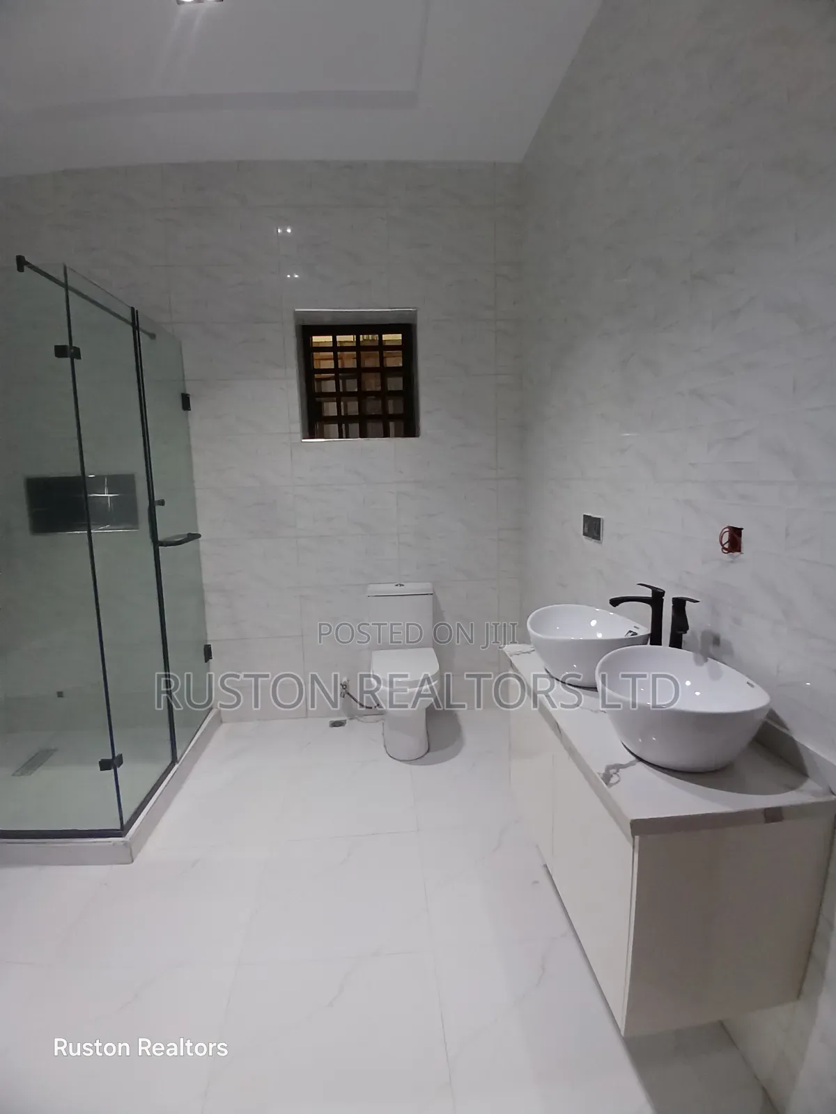 5bdrm Duplex in Akobo for sale in Akobo