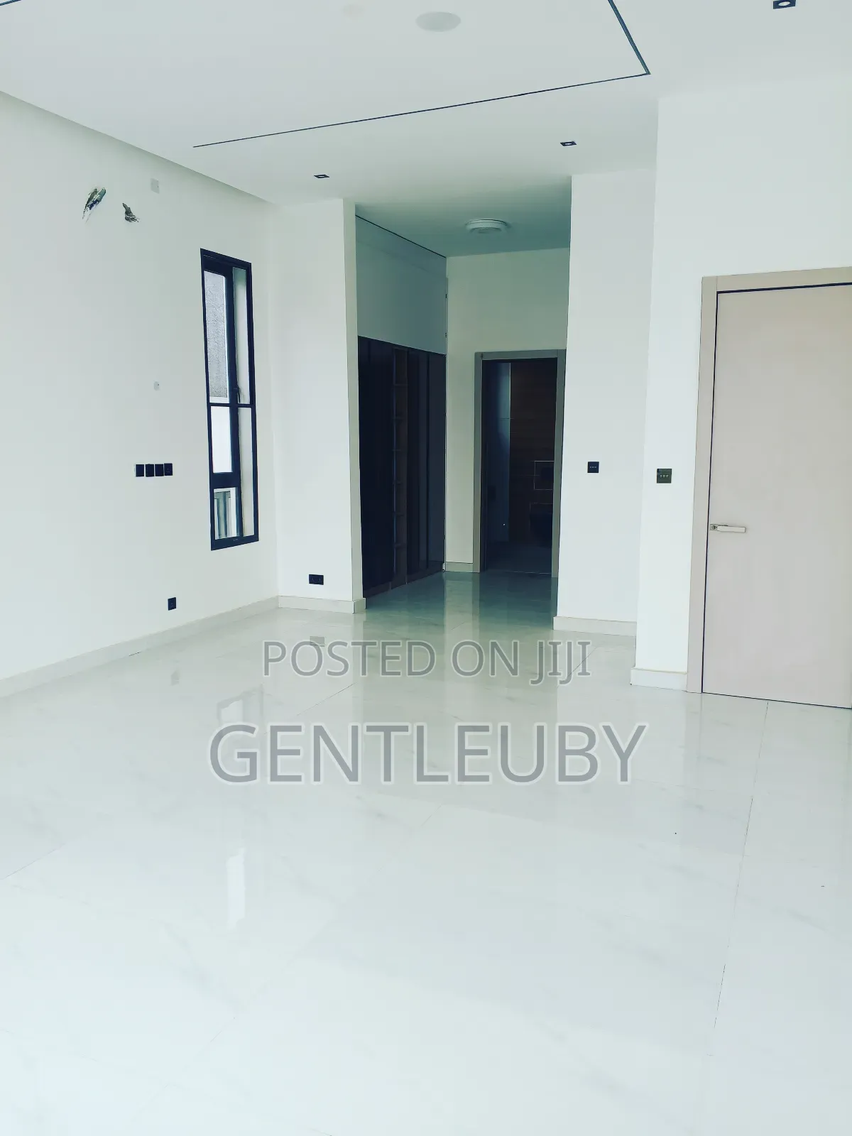 5bdrm Duplex in Ikota Villa, Lekki Phase 2 for sale in Lekki Phase 2
