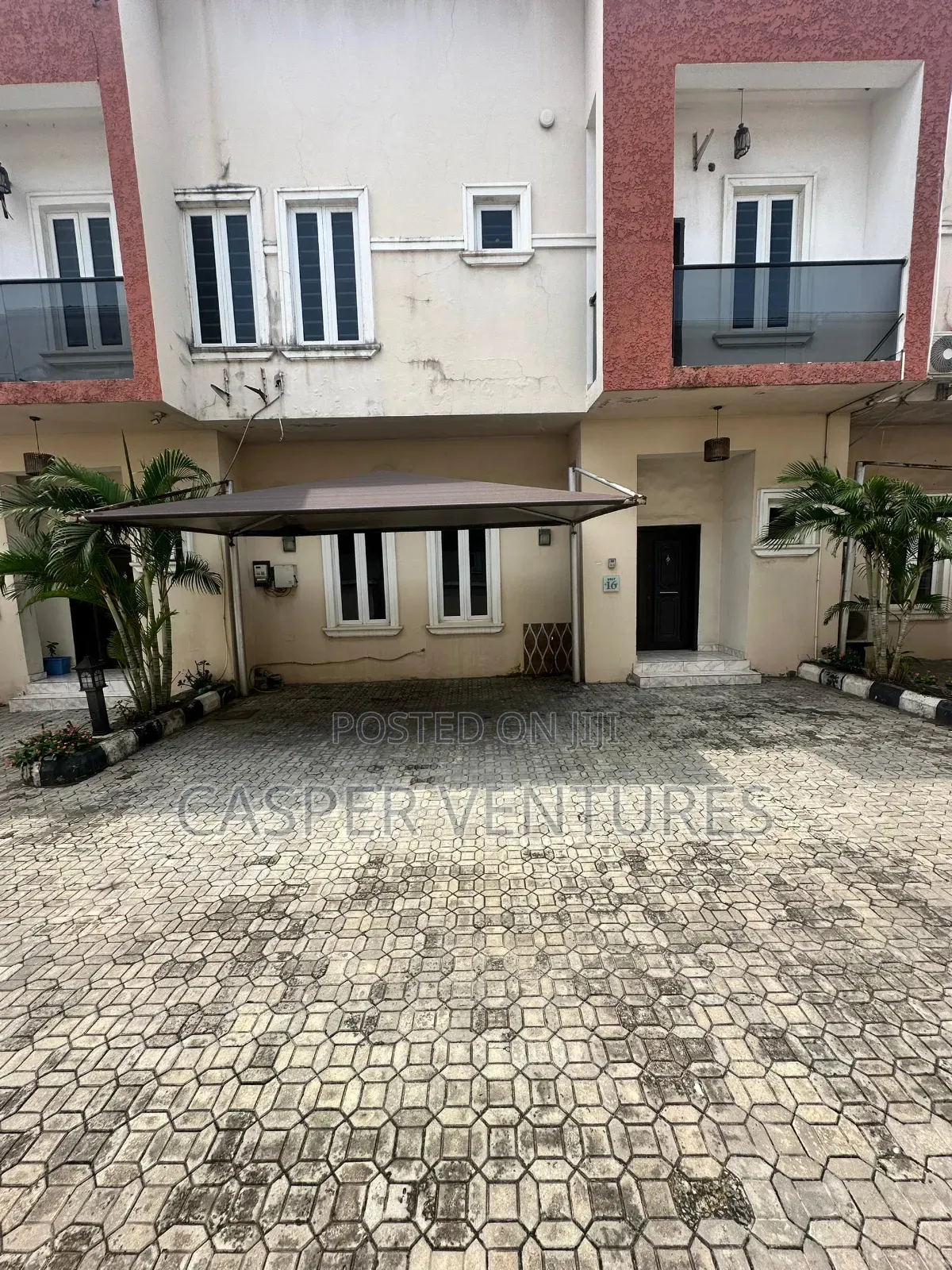 4bdrm Duplex in Fairview, Lekki Phase 2 for rent in Lekki Phase 2