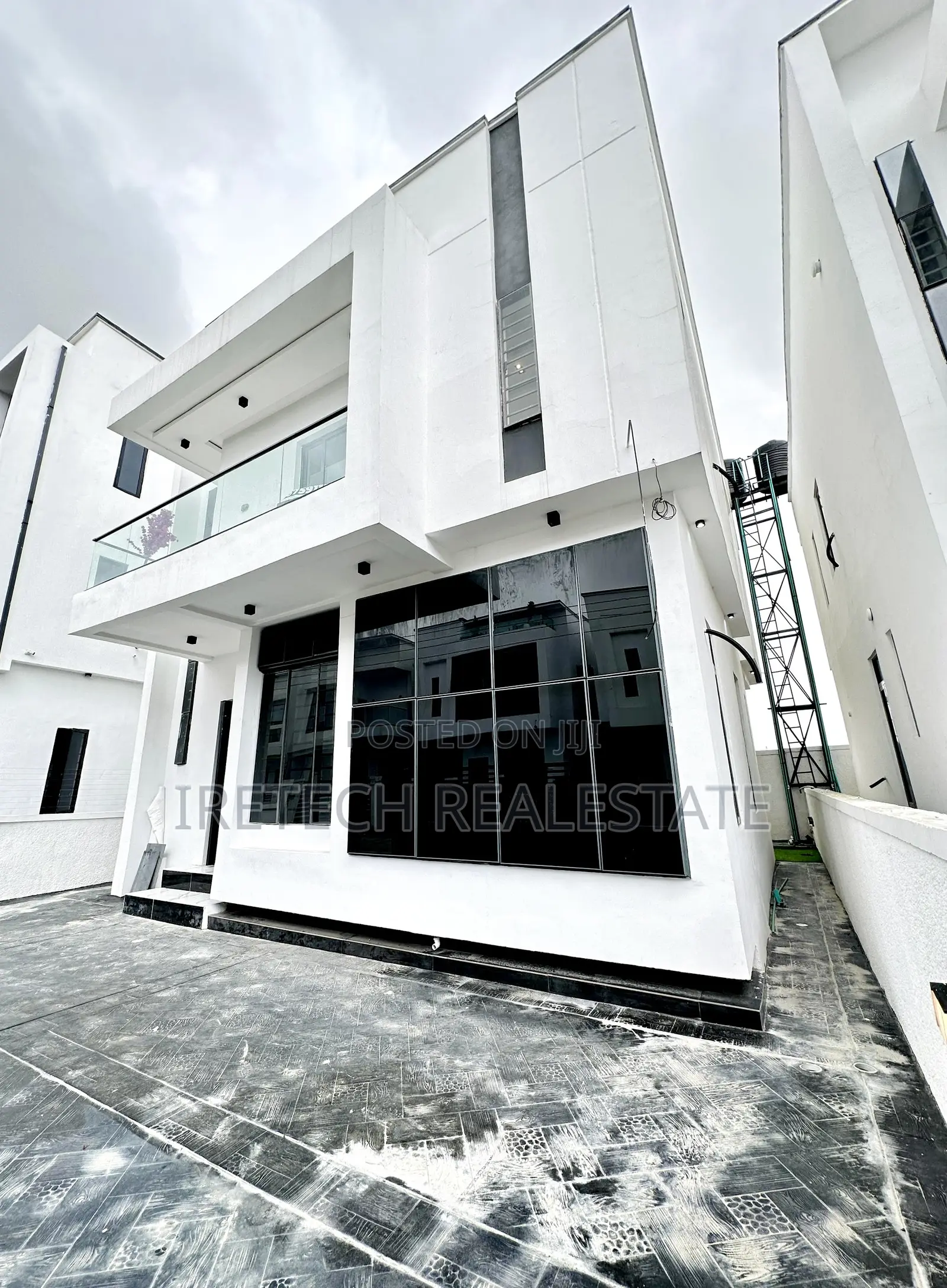 4bdrm Duplex in Ajah In A Secured for sale in Ajah