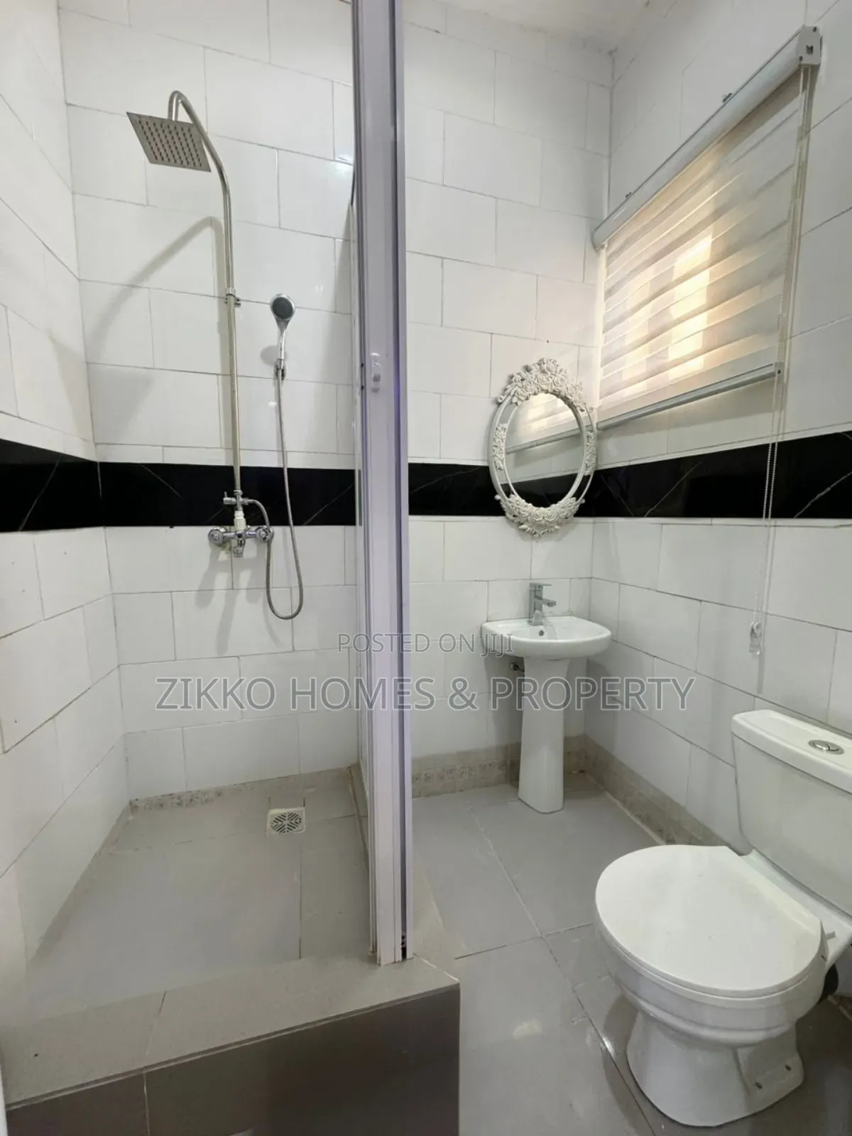 One Bed Shortlet at Lekki Phase 1 in Lekki
