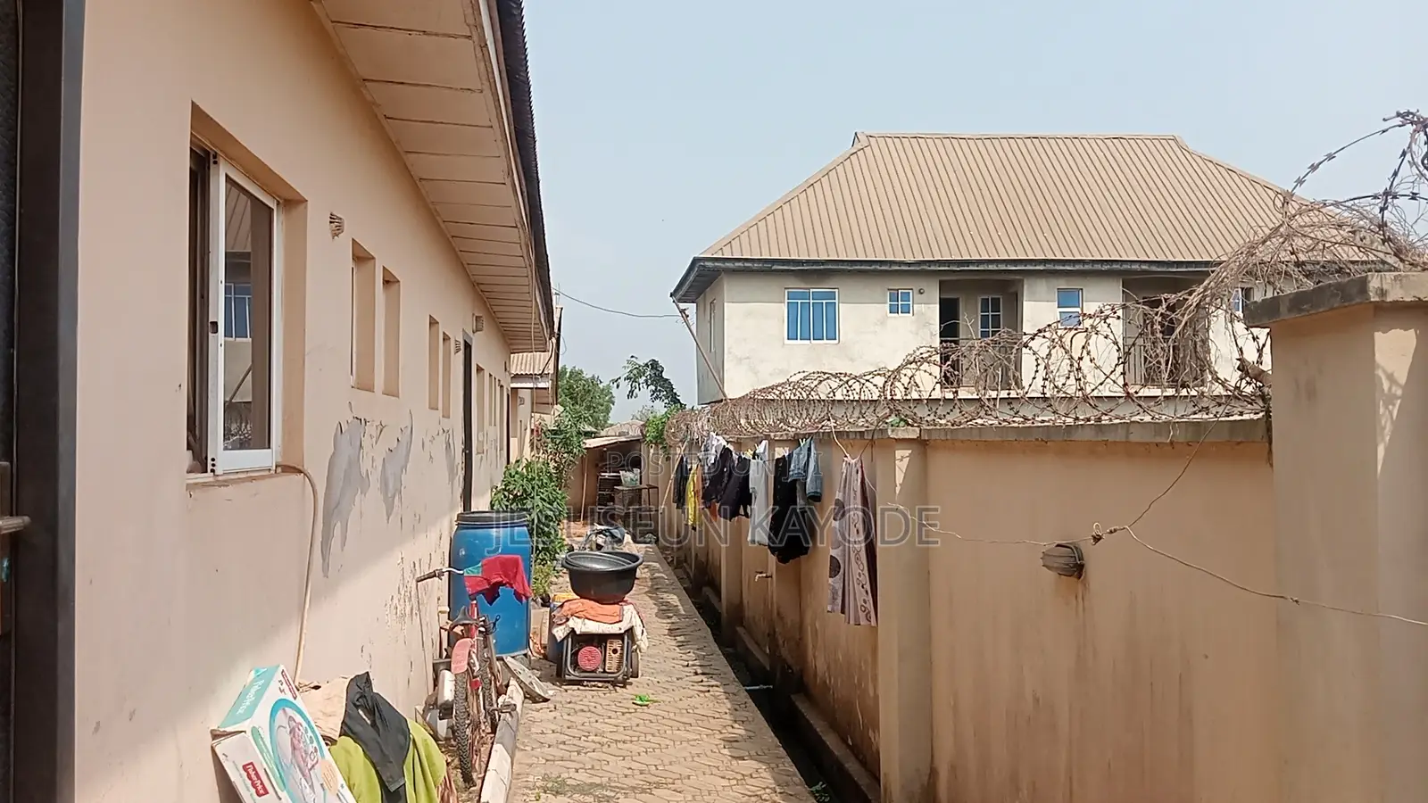 7bdrm Block of Flats in Off Gbaga Road, Ijede / Ikorodu for sale in Ijede / Ikorodu