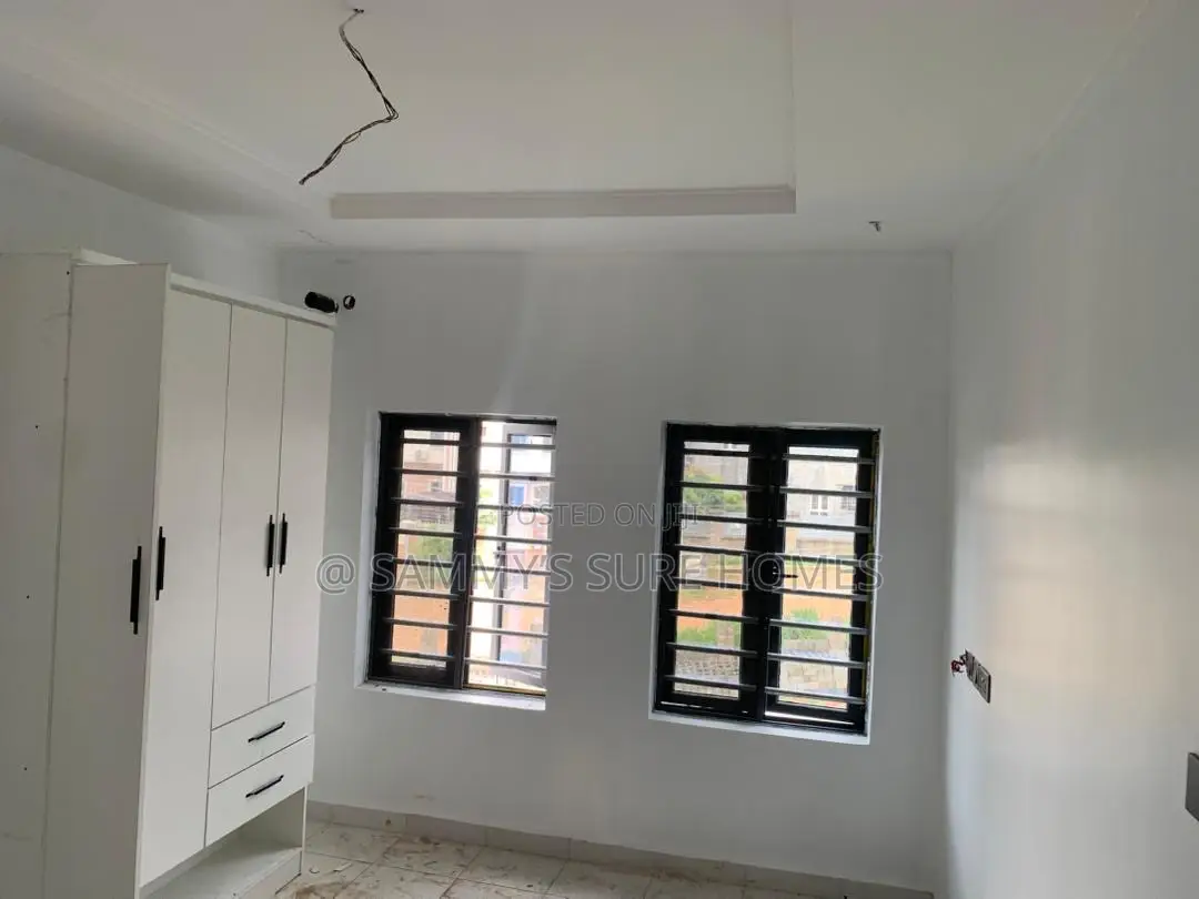 1bdrm Room & Parlour in Rock Vill Estate for rent in Dawaki