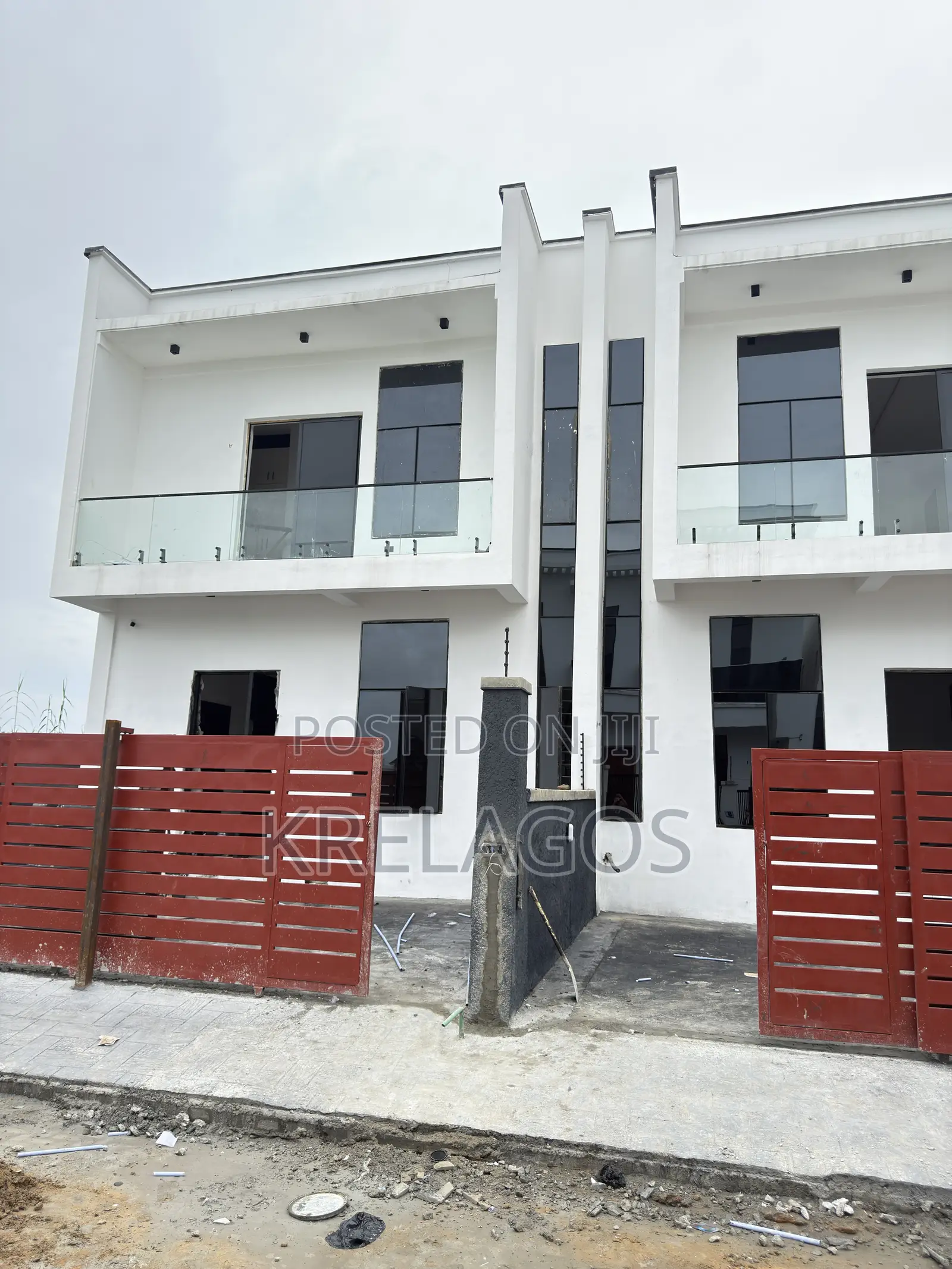 4bdrm Duplex in Orchid, Chevron for sale in Chevron