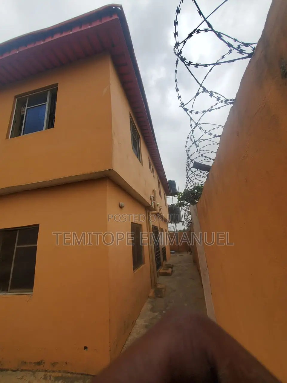Furnished 8bdrm House in Alakuko Lagos for sale in Alakuko