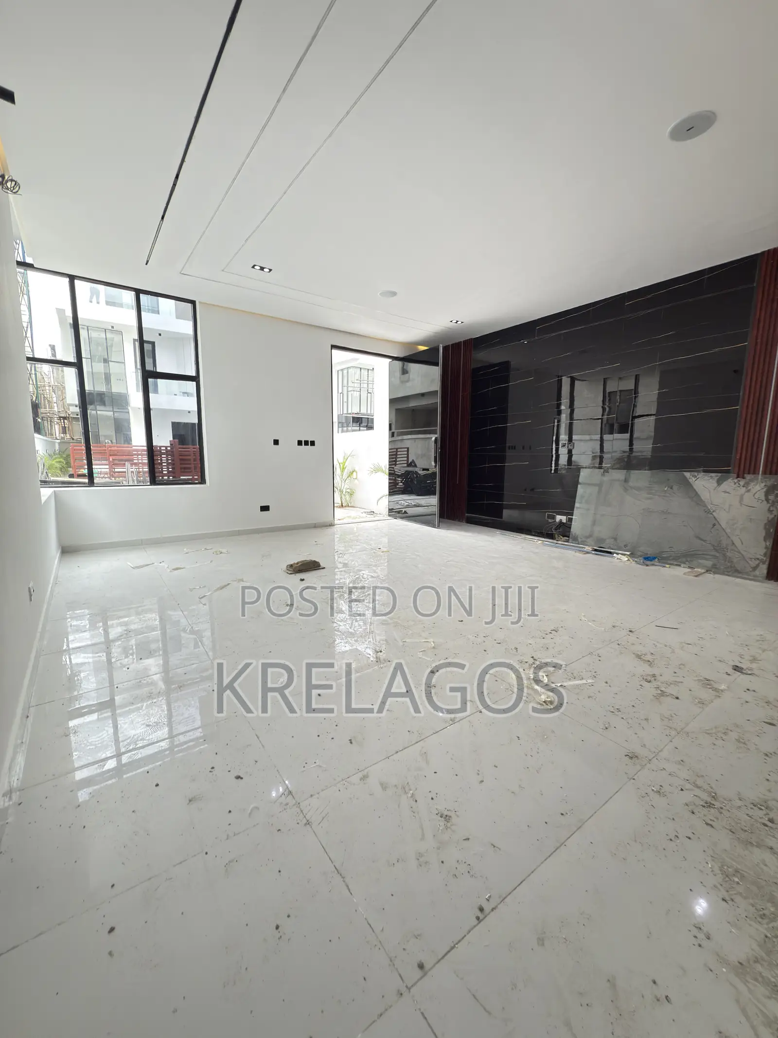 4bdrm Duplex in Orchid, Chevron for sale in Chevron