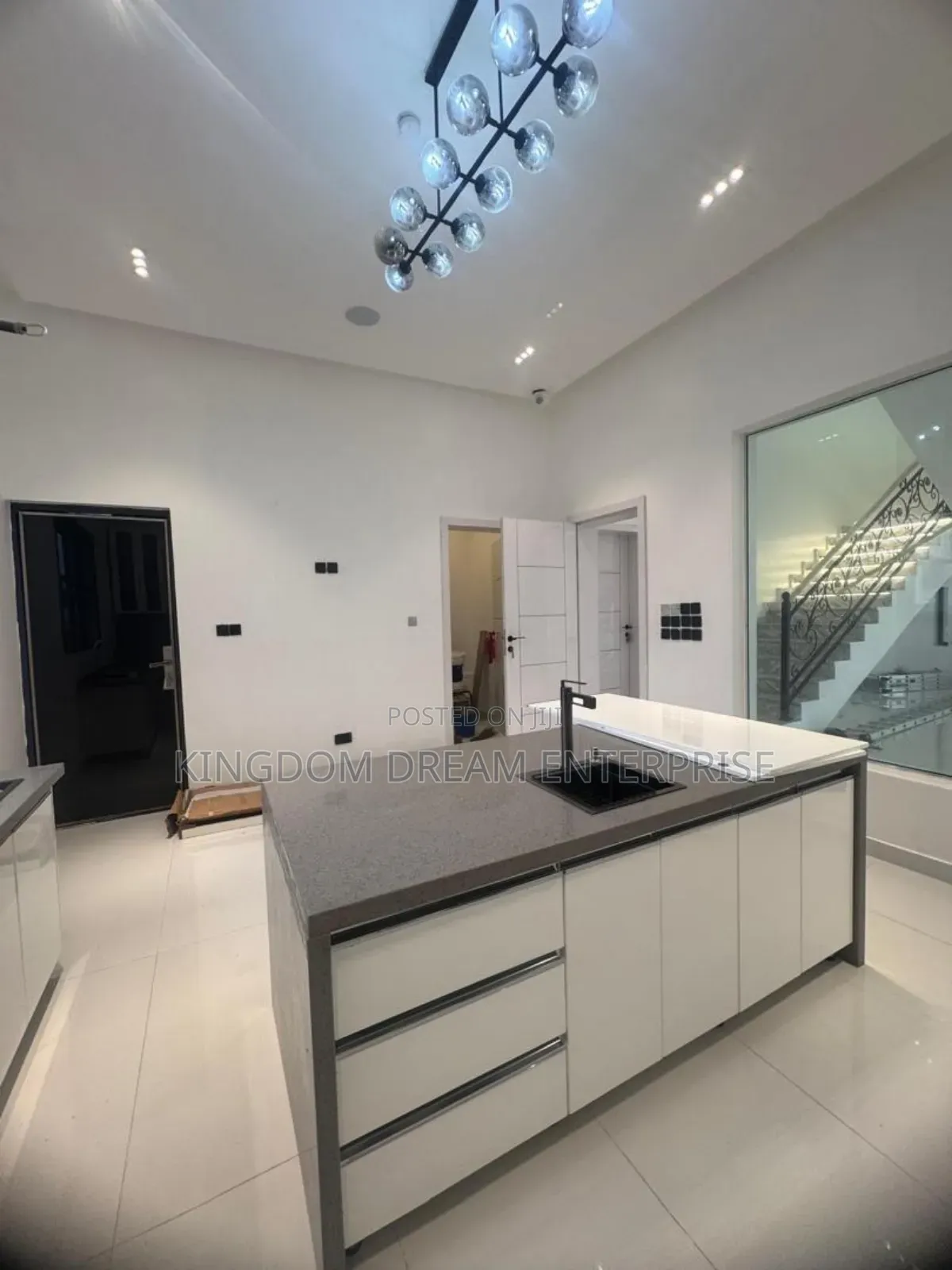 Furnished 7bdrm Duplex in Pinockbeach Estate, Jakande for sale in Jakande