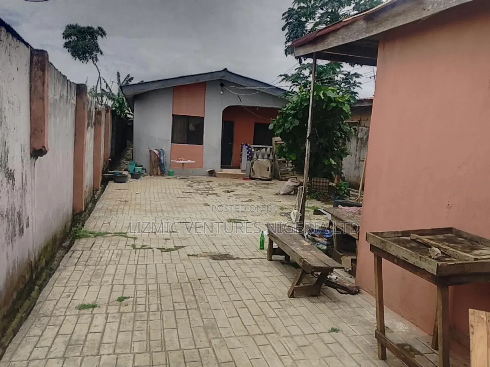 Furnished 3bdrm Bungalow in Ijegun for sale in Ijegun