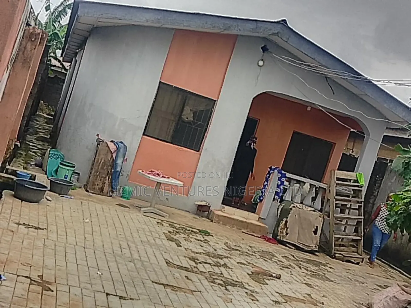 Furnished 3bdrm Bungalow in Ijegun for sale in Ijegun