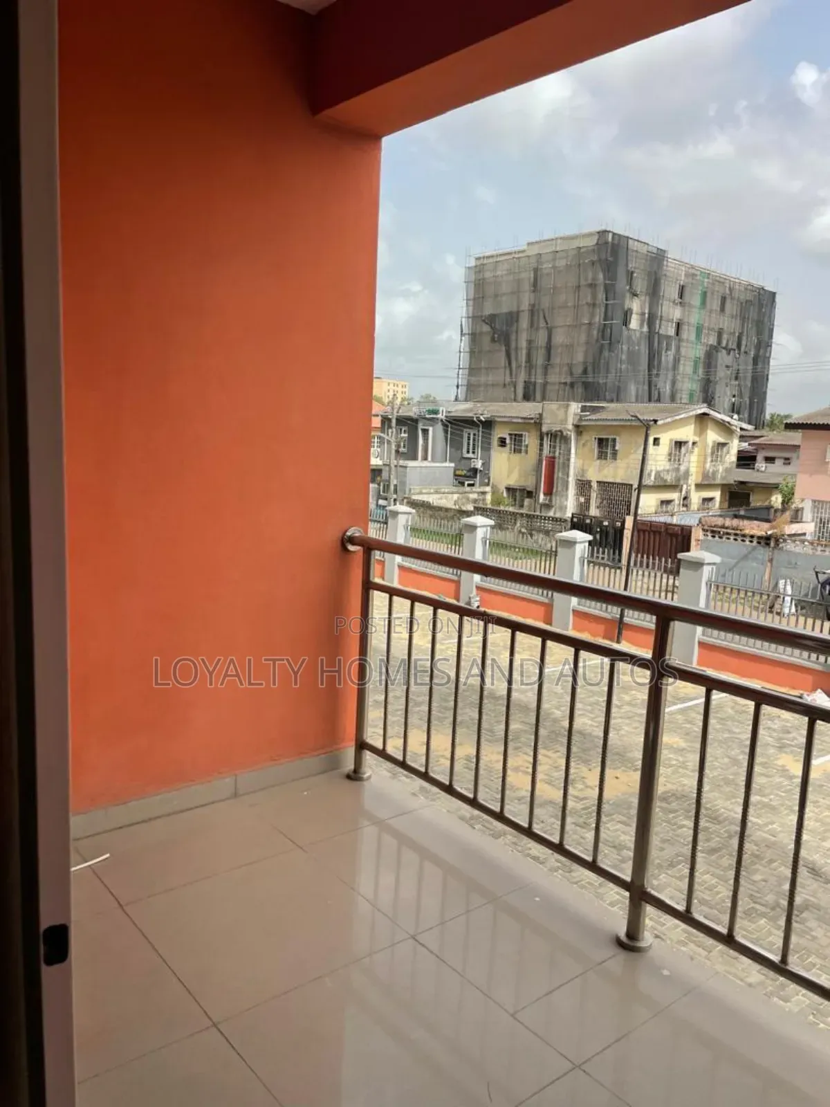 3bdrm Block of Flats in Amuwo Lagos Mainland for sale in Amuwo-Odofin