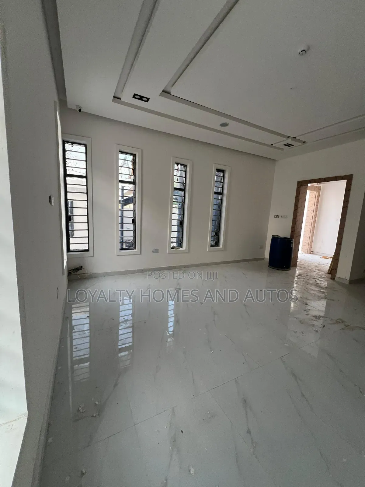 5bdrm Duplex in Omole Phase 1 Ikeja for sale in Omole Phase 1