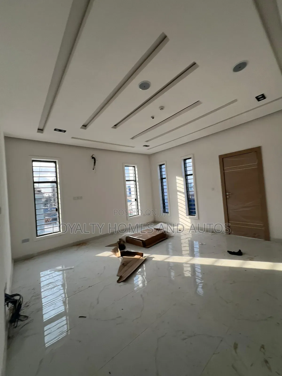 5bdrm Duplex in Omole Phase 1 Ikeja for sale in Omole Phase 1