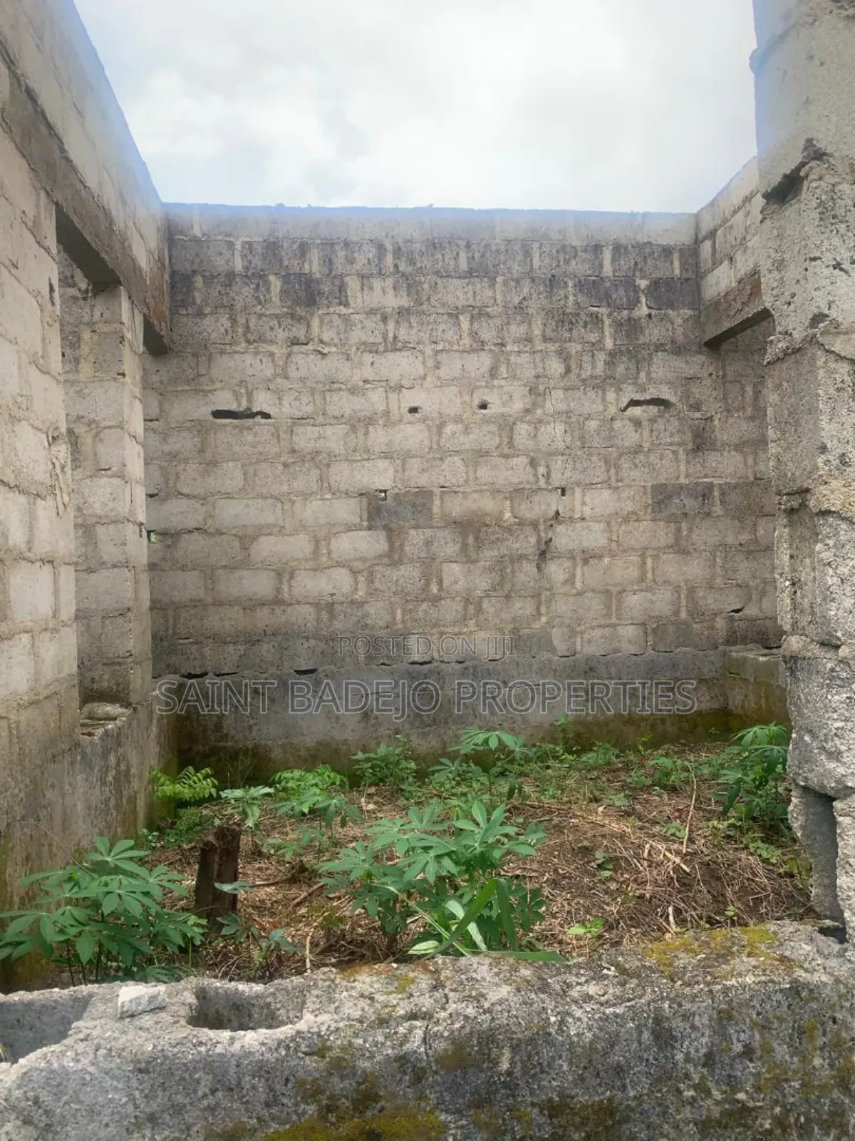 3bdrm Block of Flats in Immaculate Phase 2, Gberigbe for sale in Gberigbe