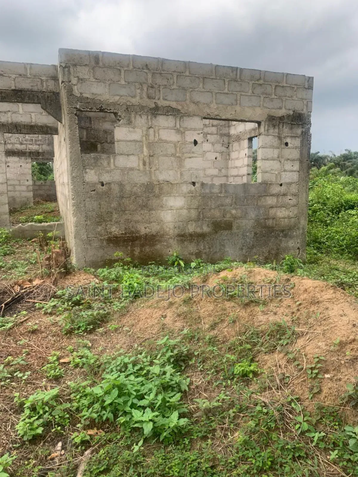 3bdrm Block of Flats in Immaculate Phase 2, Gberigbe for sale in Gberigbe