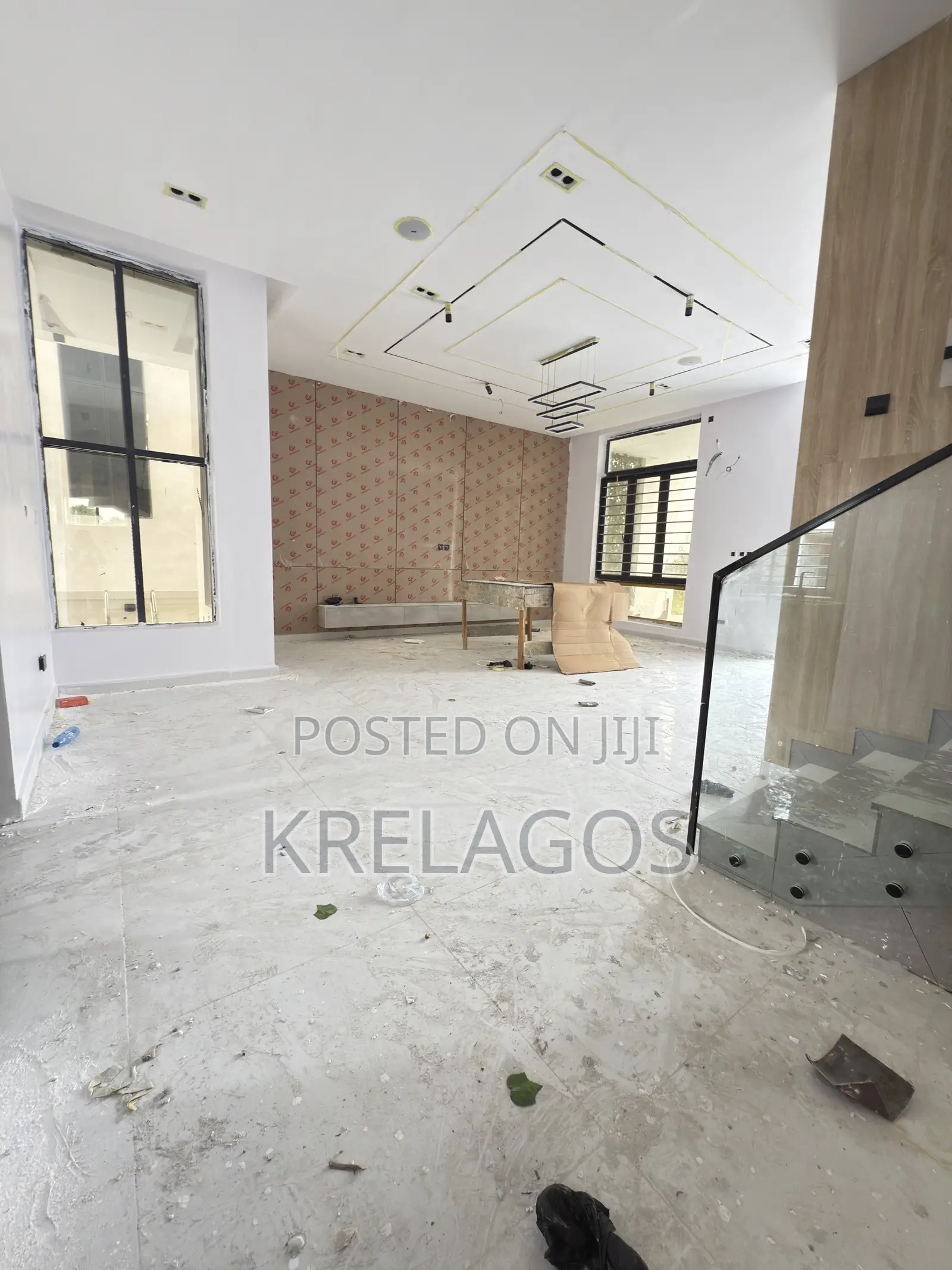 5bdrm Duplex in Chevron Toll Gate for sale in Chevron
