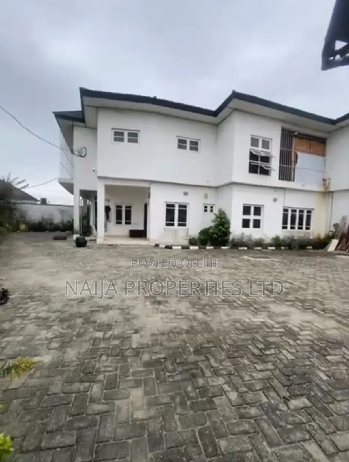 5bdrm Duplex in Ajah for sale in Ajah
