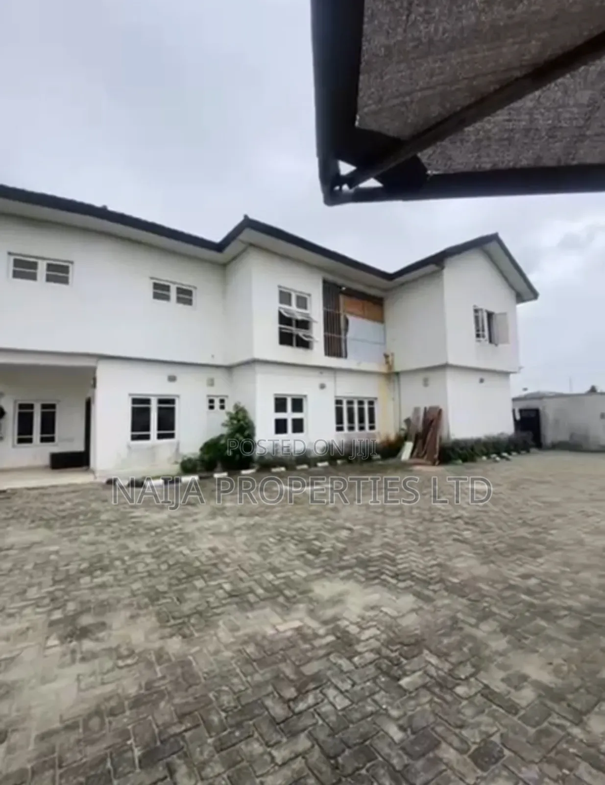 5bdrm Duplex in Ajah for sale in Ajah