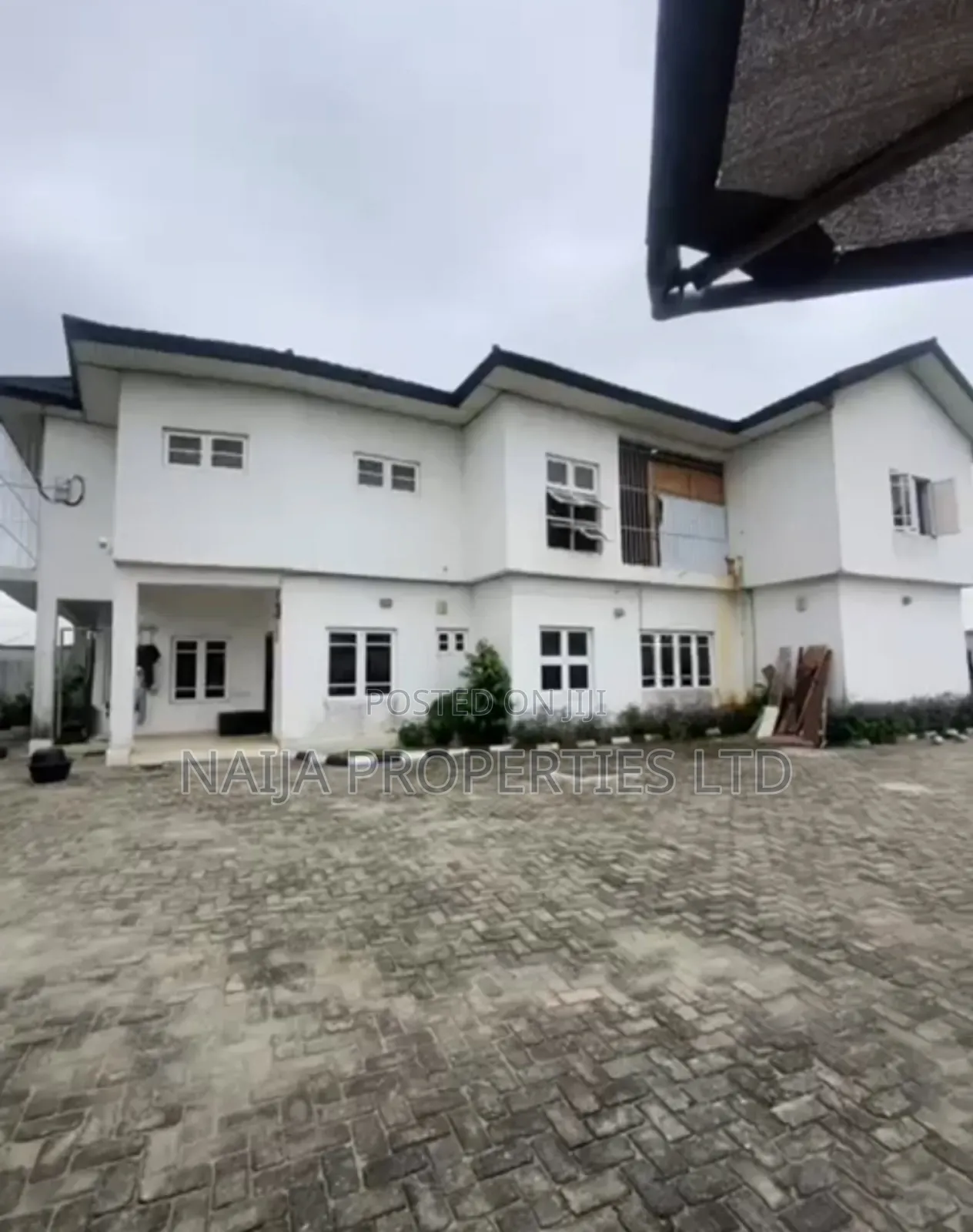 5bdrm Duplex in Ajah for sale in Ajah