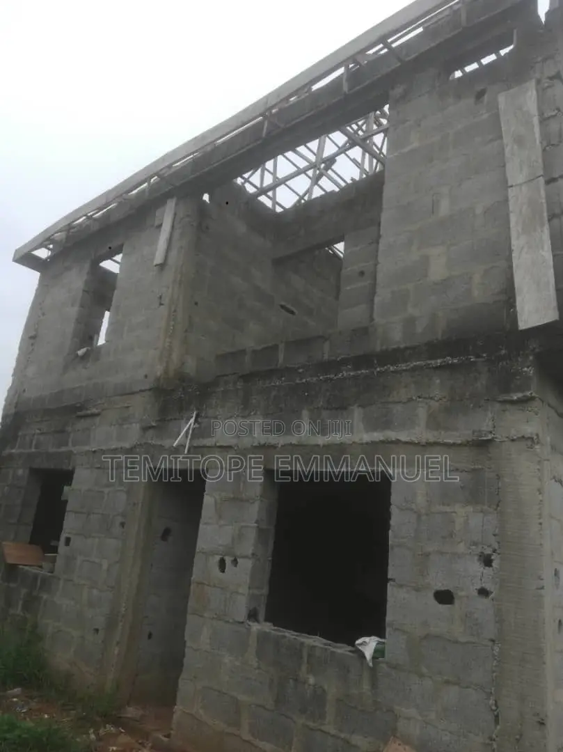 Furnished 10bdrm House in Command Ipaja for sale in Ipaja / Ipaja