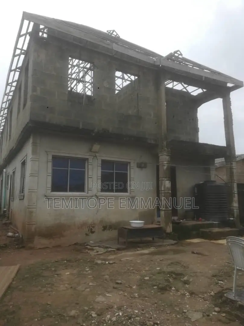 Furnished 10bdrm House in Command Ipaja for sale in Ipaja / Ipaja