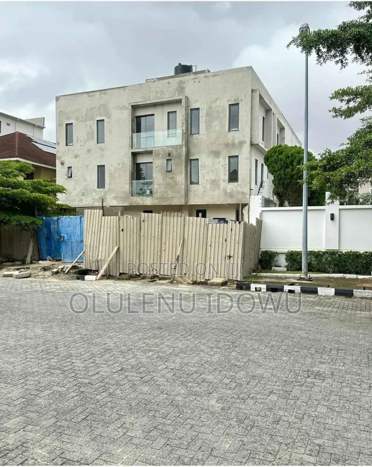 Furnished 4bdrm Duplex in Banana Island for sale in Banana Island