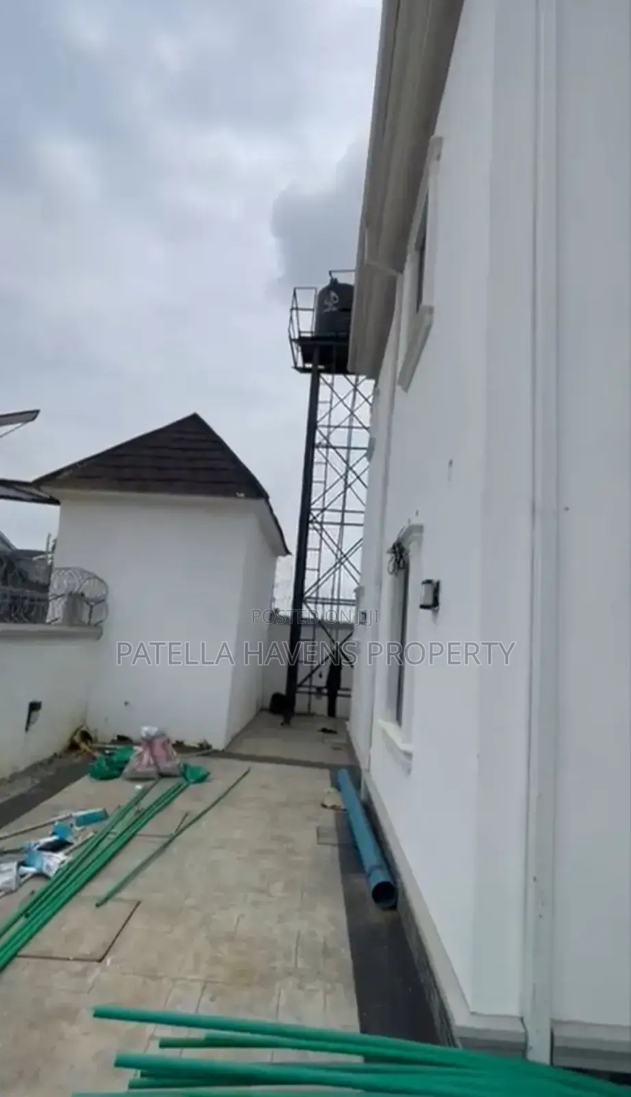 4bdrm Duplex in Lugbe District for sale in Lugbe District