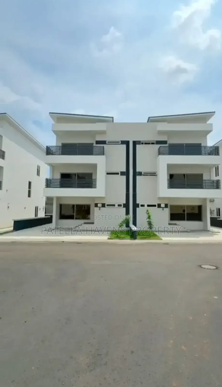 Spacious Semi Detached Duplex for Sale in Lifecamp in Life Camp