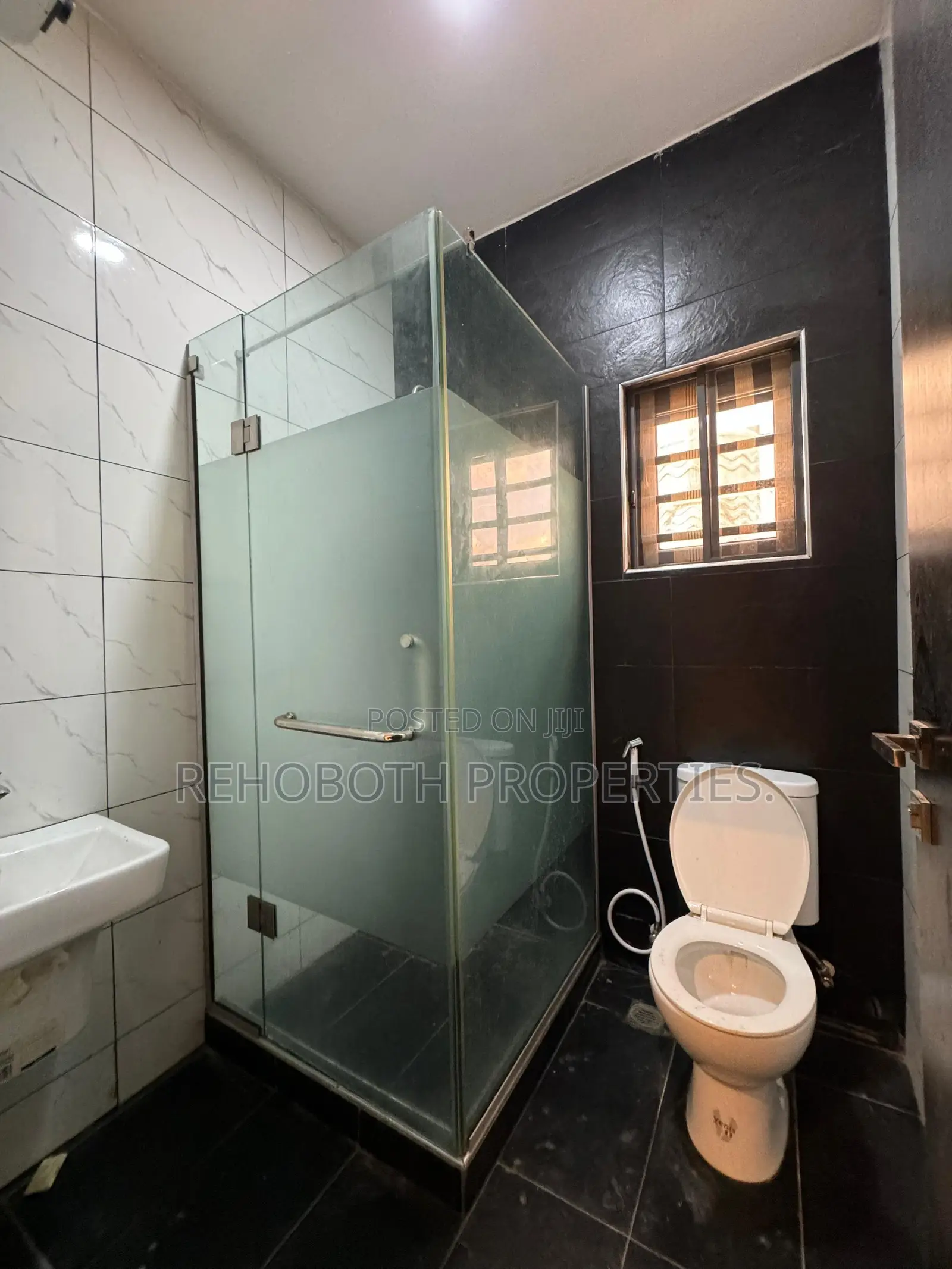 3bdrm Duplex in Calton, Akobo for sale in Akobo
